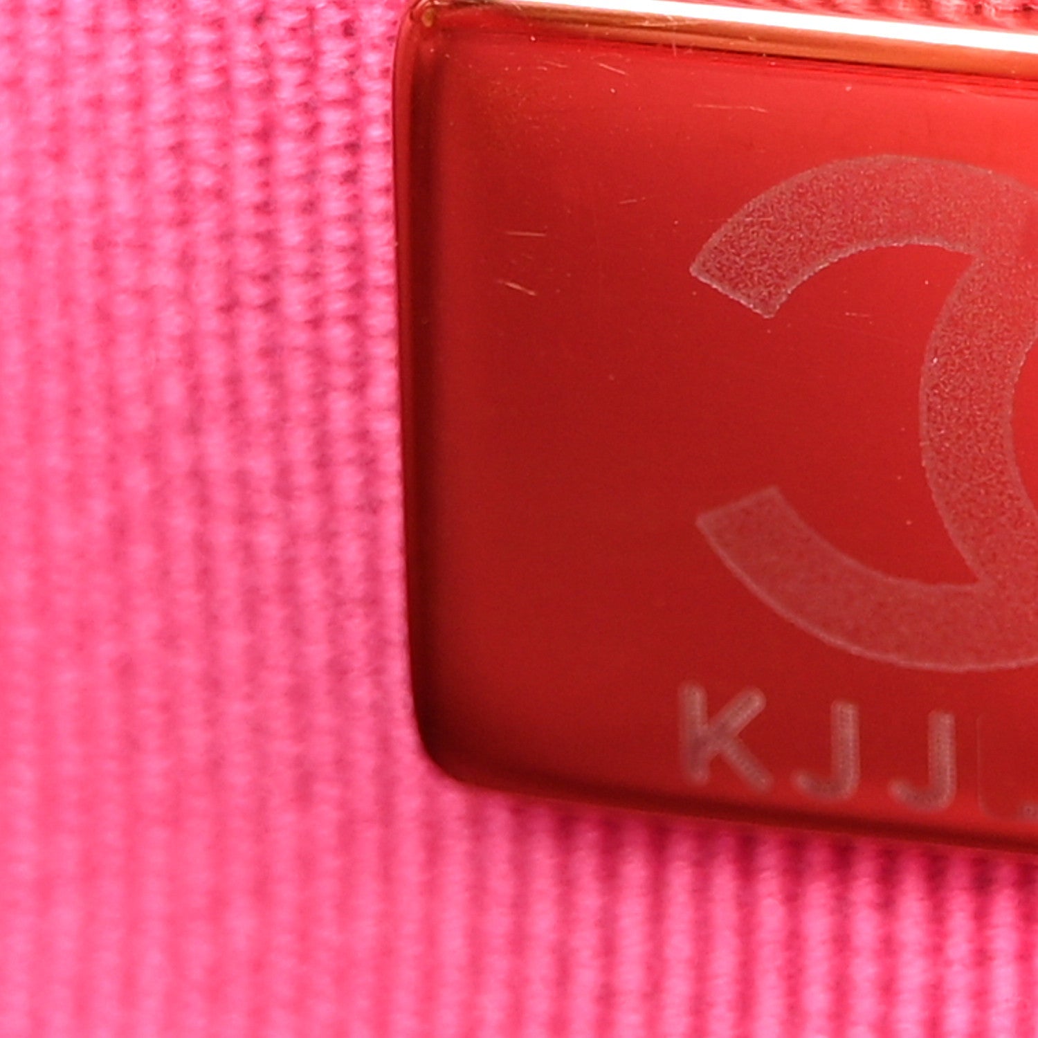 Caviar Quilted Small Twist Your Buttons Flap Fuchsia