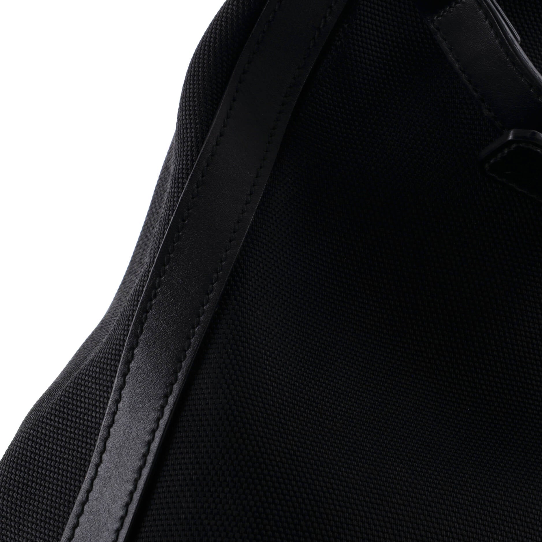 Web Zip Tote Techno Canvas Medium