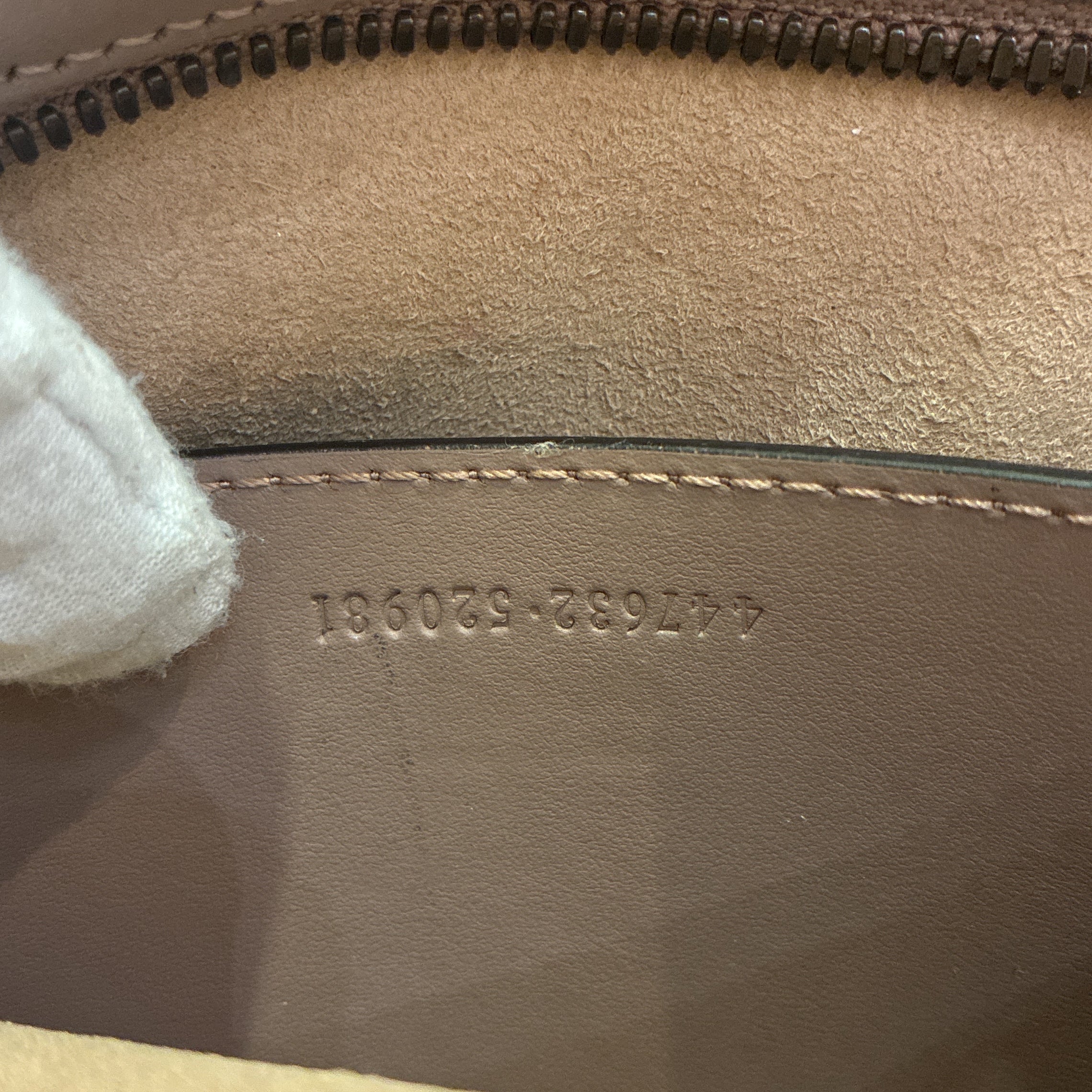 GG Marmont Shoulder Bag Matelasse Leather Small