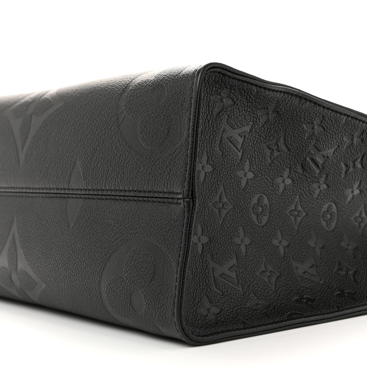 Empreinte Monogram Giant Onthego MM Black