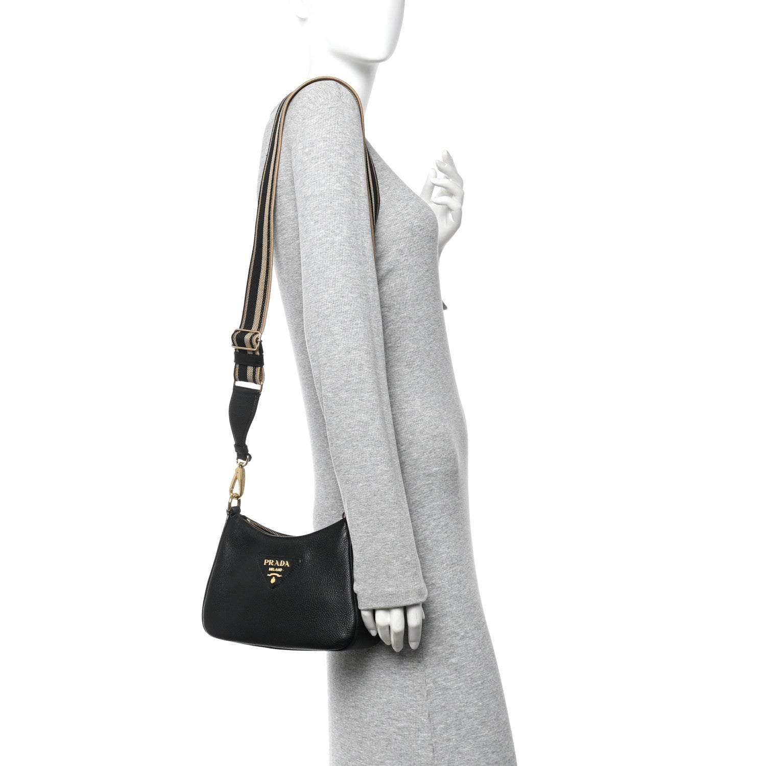 Vitello Daino Soft Zippered Hobo Shoulder Bag Black
