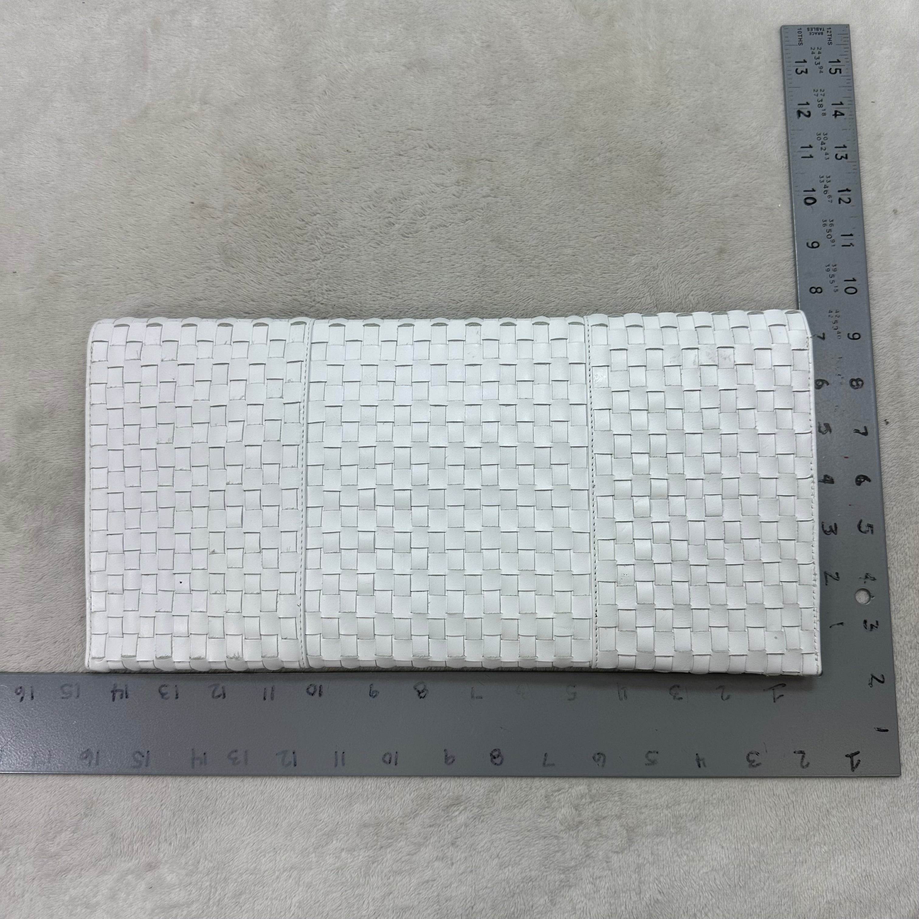 Leather clutch Handbag By Sandra Cadavid, Size: Medium