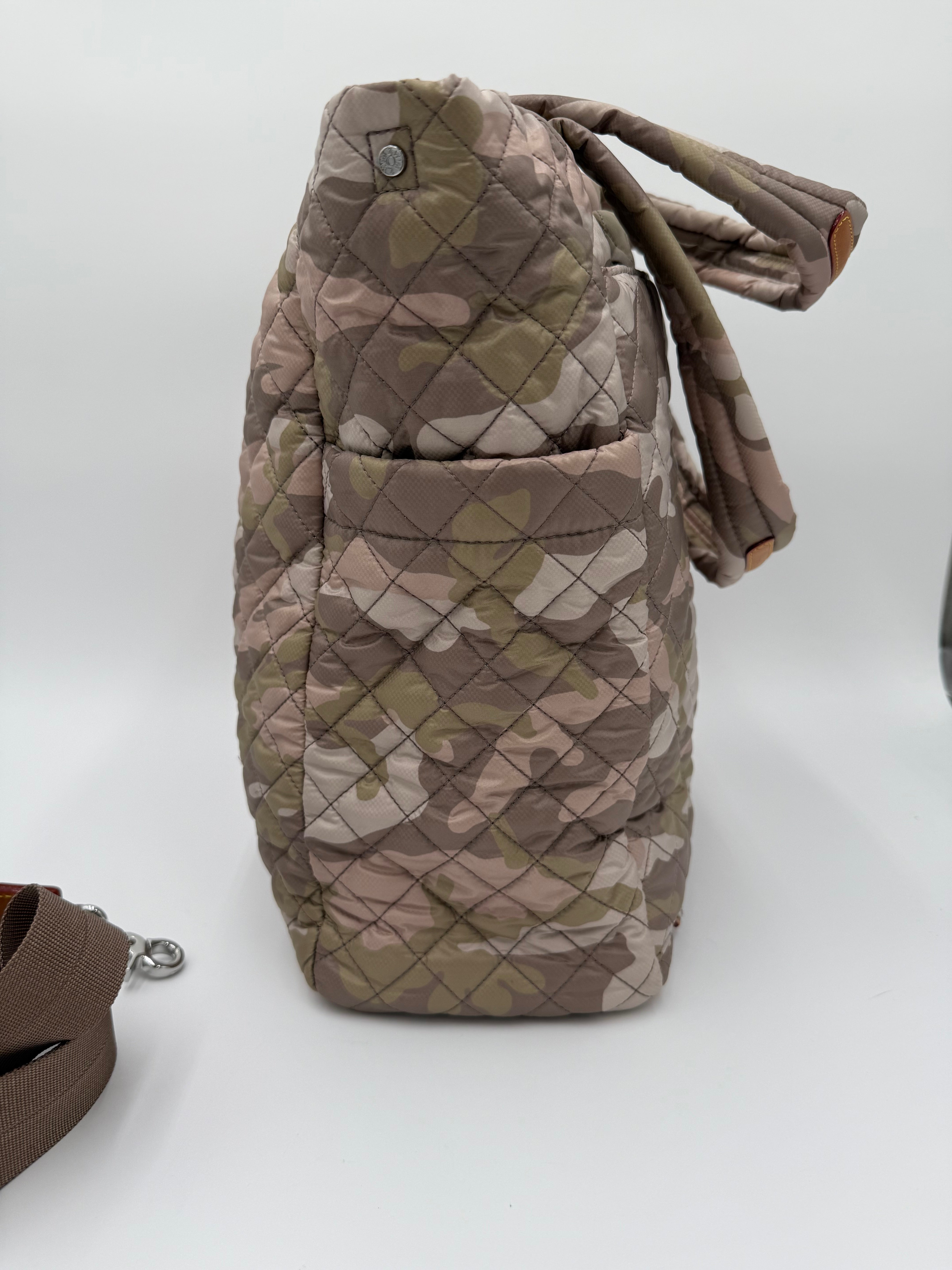 Tote Designer By Mz Wallace, Size: Medium