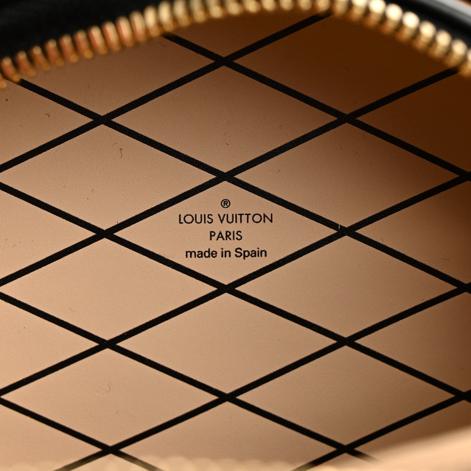 Reverse Monogram Mini Boite Chapeau