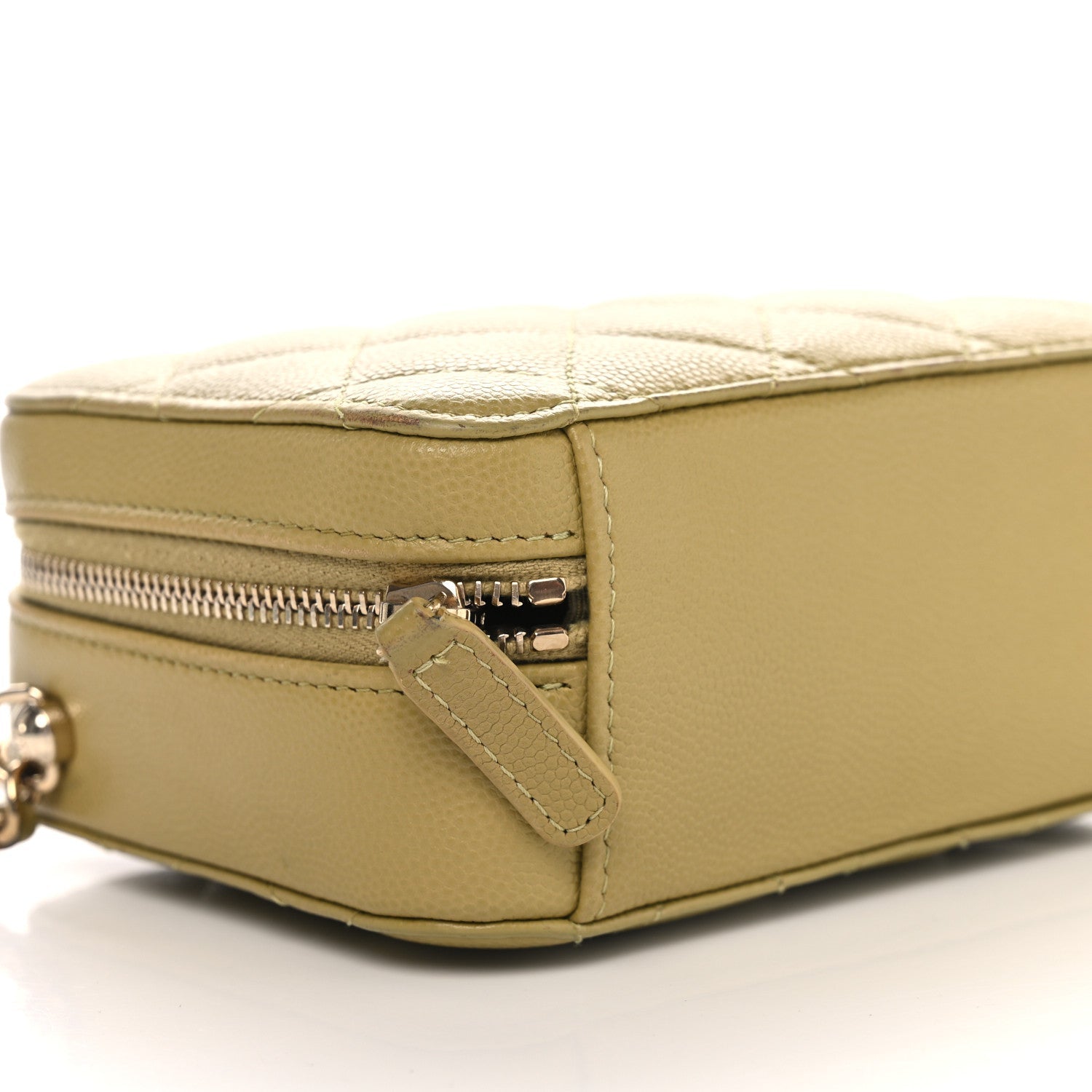 Caviar Quilted Camera Bag Green