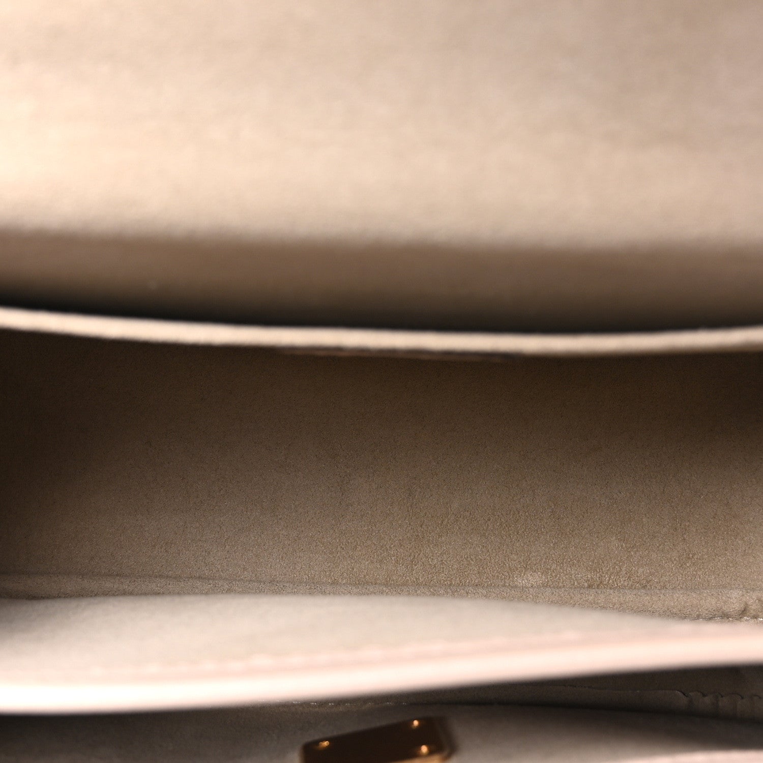 Grained Calfskin Lockme Chain Bag Greige