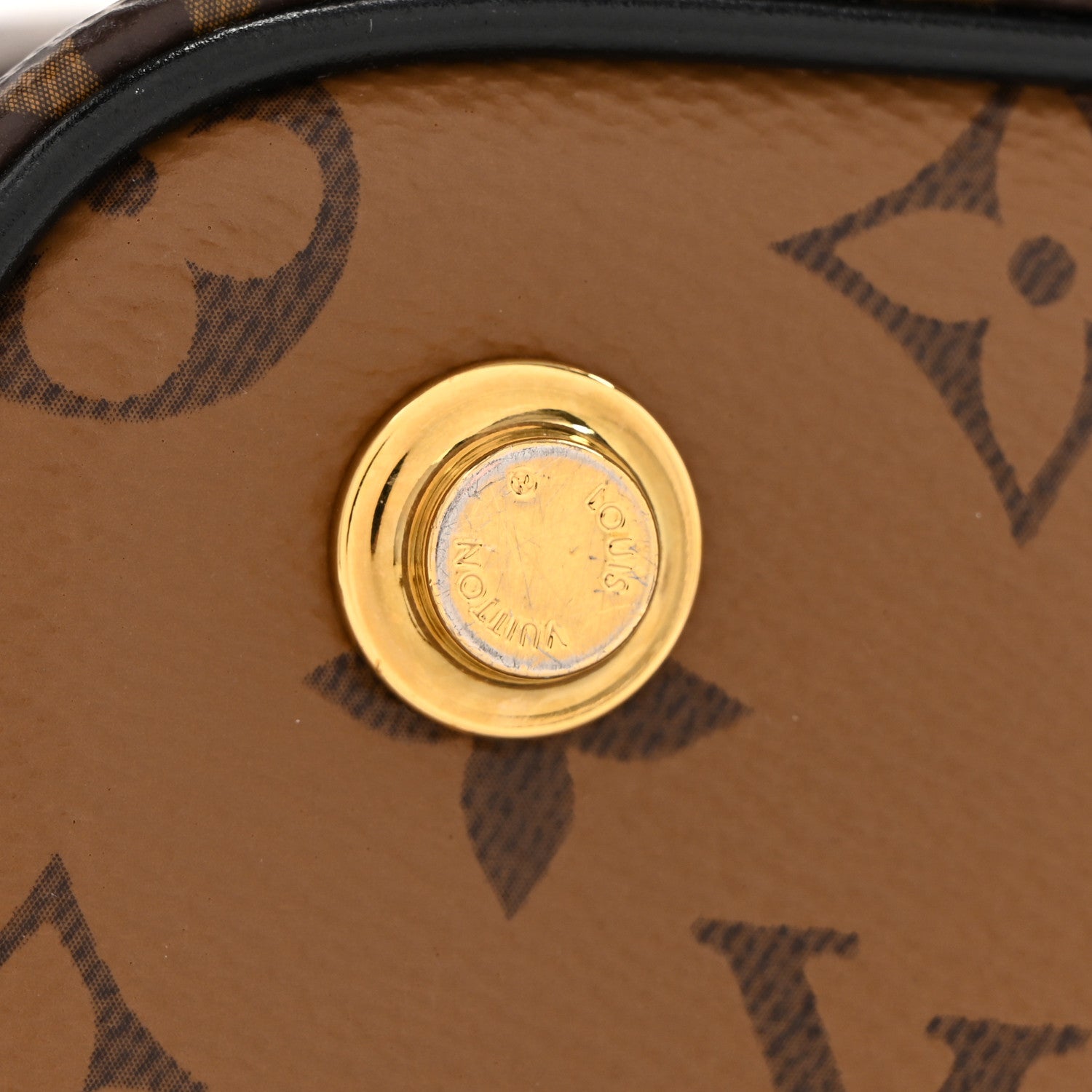 Reverse Monogram Vanity PM