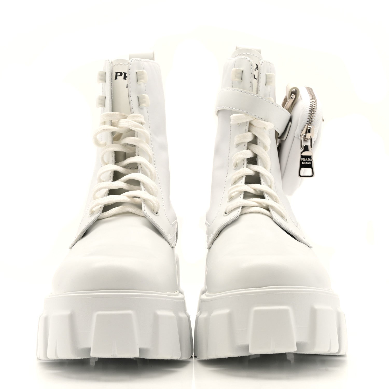 Spazzolato Rois Re-Nylon Metal Triangle Logo Monolith Pouch Pocket 55mm Boots 40 White