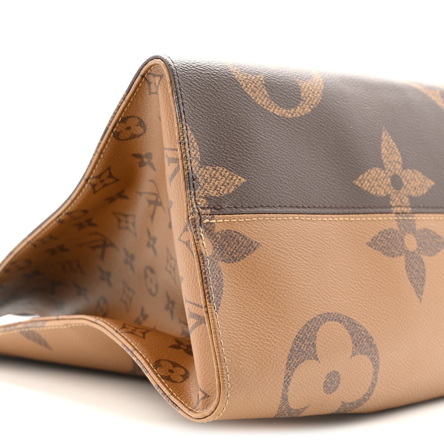 Reverse Monogram Giant Onthego GM