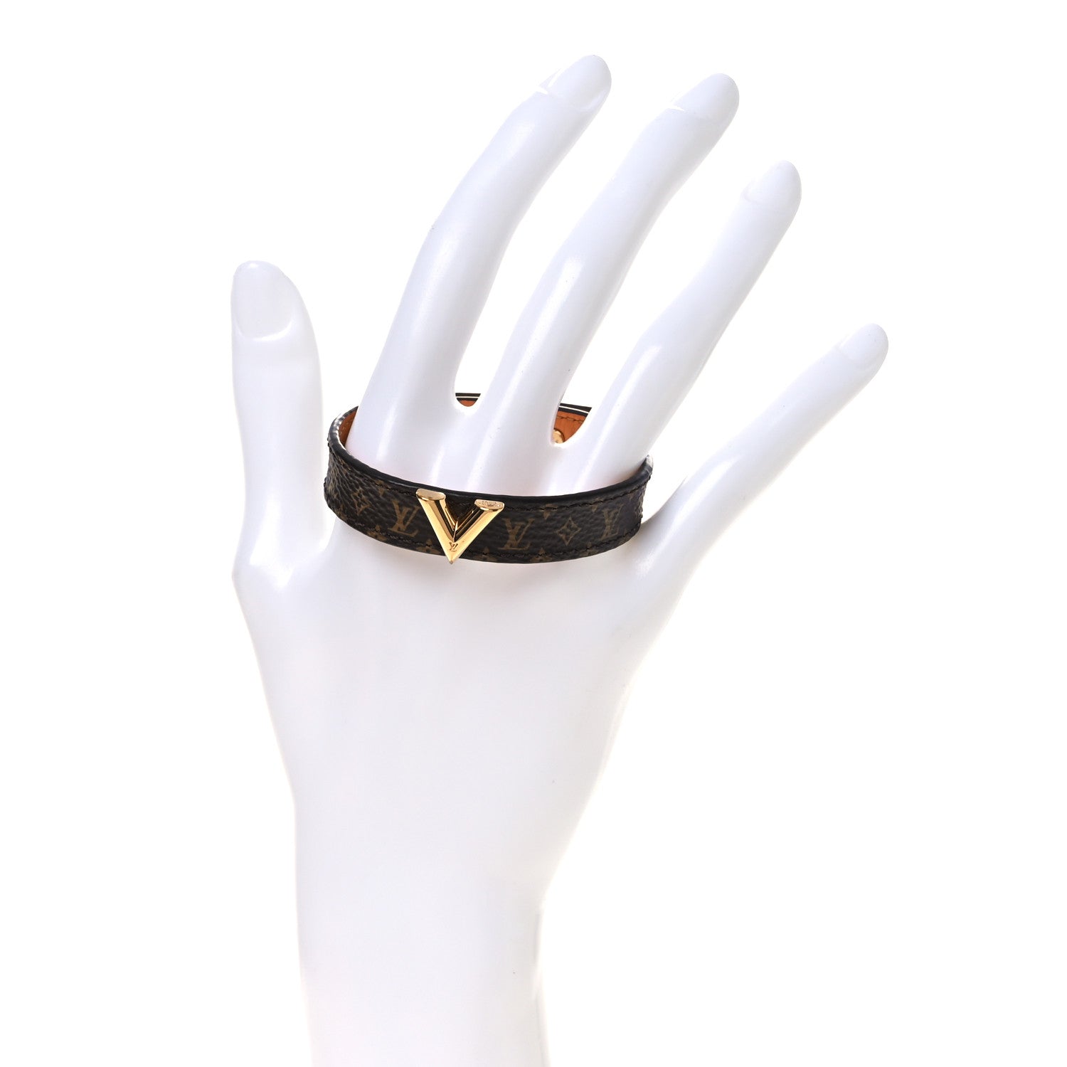 Monogram Essential V Bracelet 17