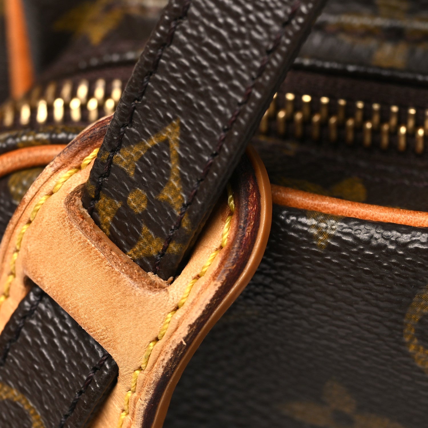 Monogram Amazone