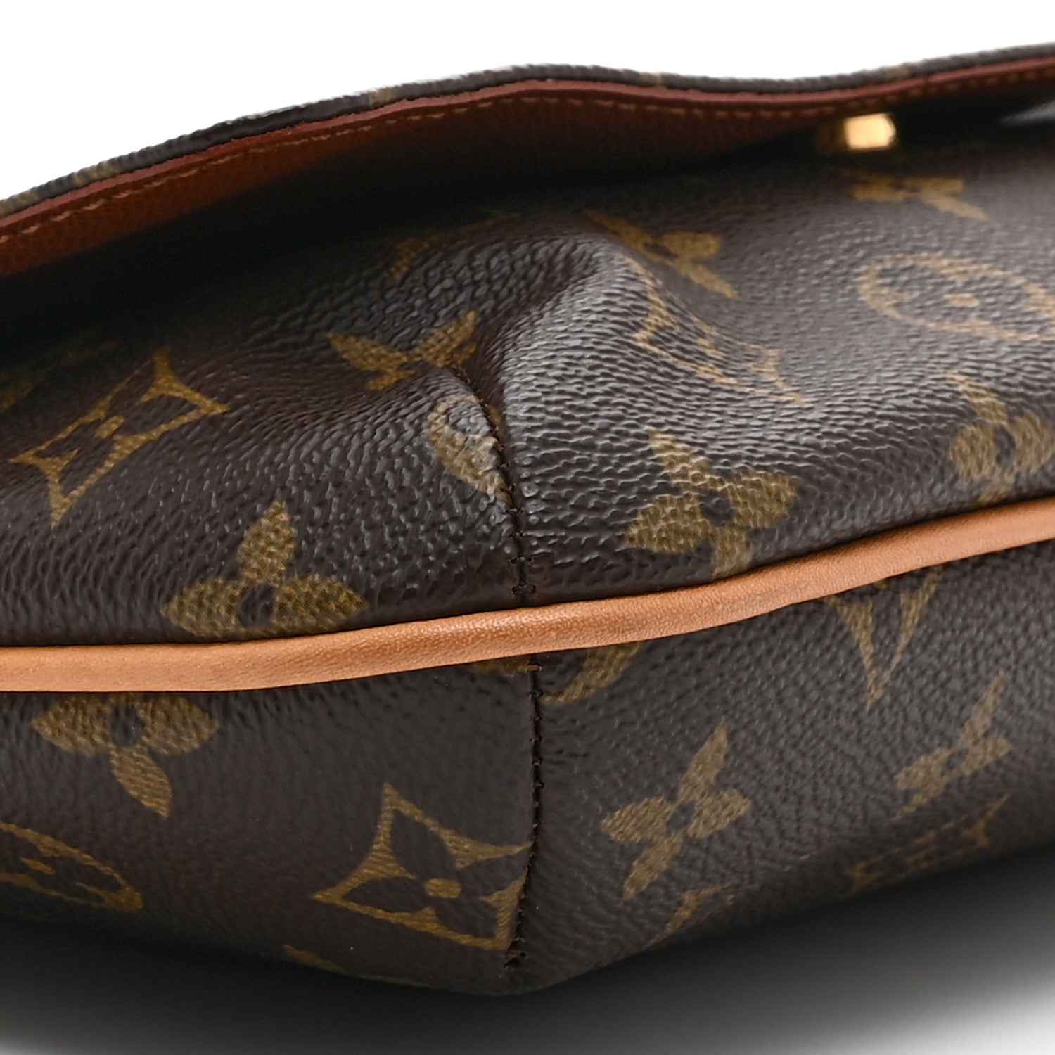 Monogram Musette Tango