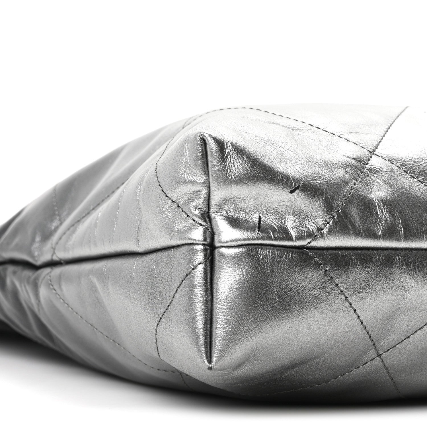Metallic Shaded Calfskin Quilted Chanel 22 Black Silver