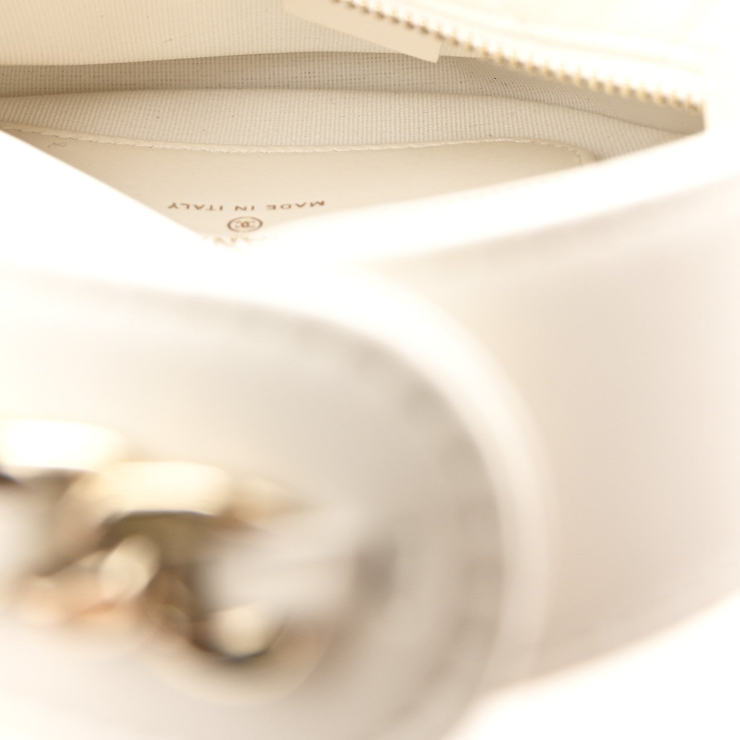 Lambskin Quilted Chain Around Pouch Hobo White