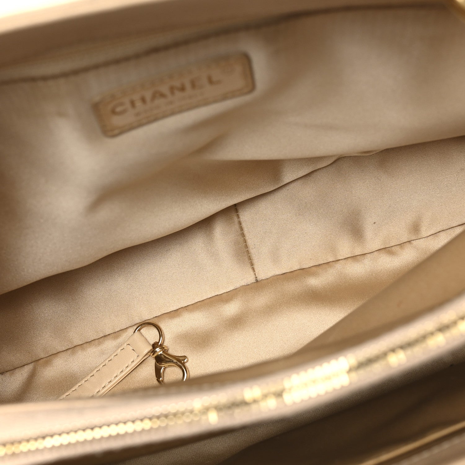 Caviar Quilted Grand Shopping Tote GST Beige Clair