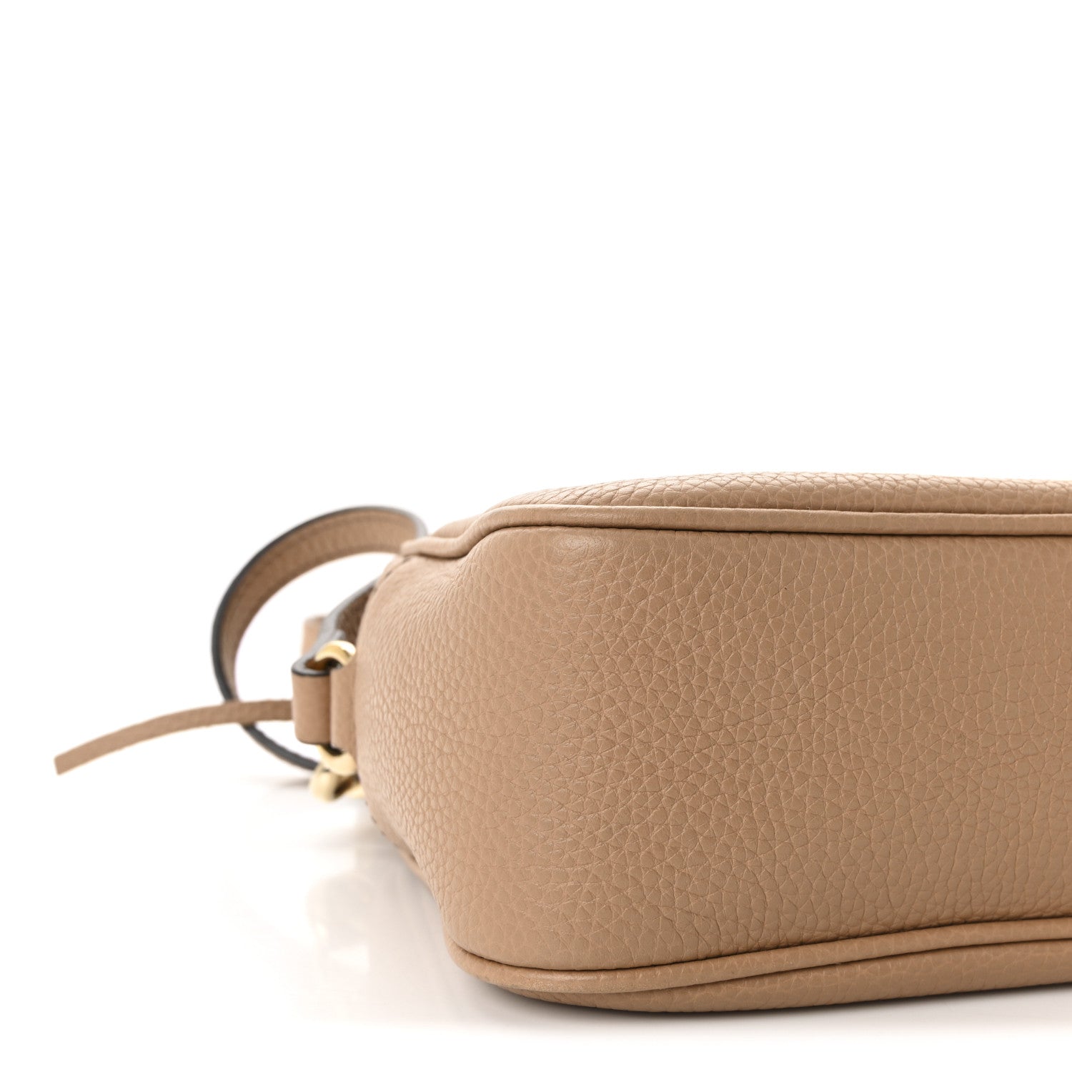 Pebbled Calfskin Small Soho Disco Bag Camelia