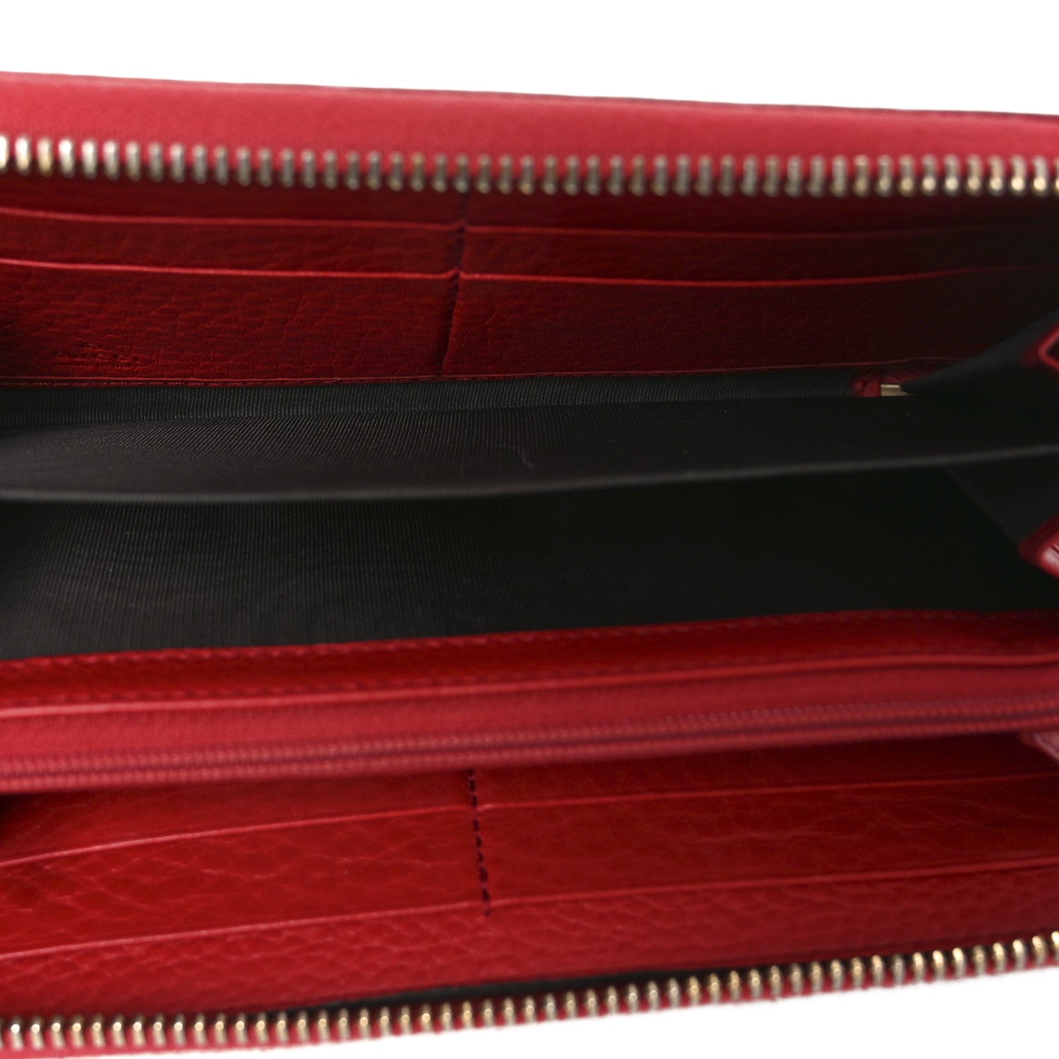 Pebbled Calfskin Soho Zip Around Wallet Red