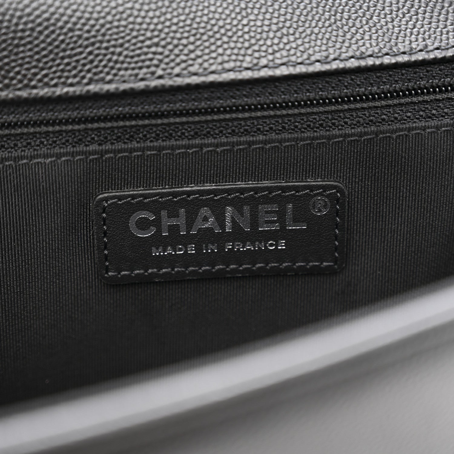 Caviar Quilted New Medium Boy Flap Black