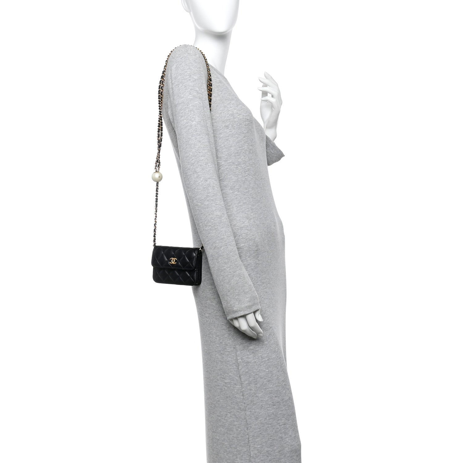 Lambskin Quilted Maxi Pearl Clutch With Chain Black