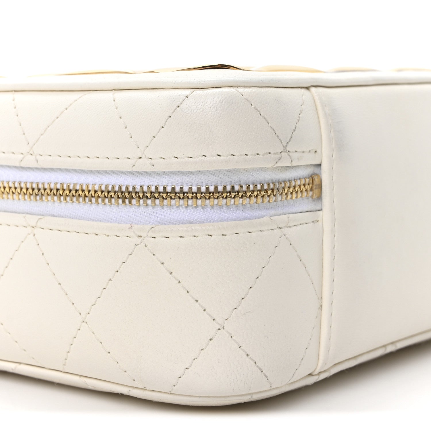Lambskin Quilted Golden Plate Vanity Case White Gold
