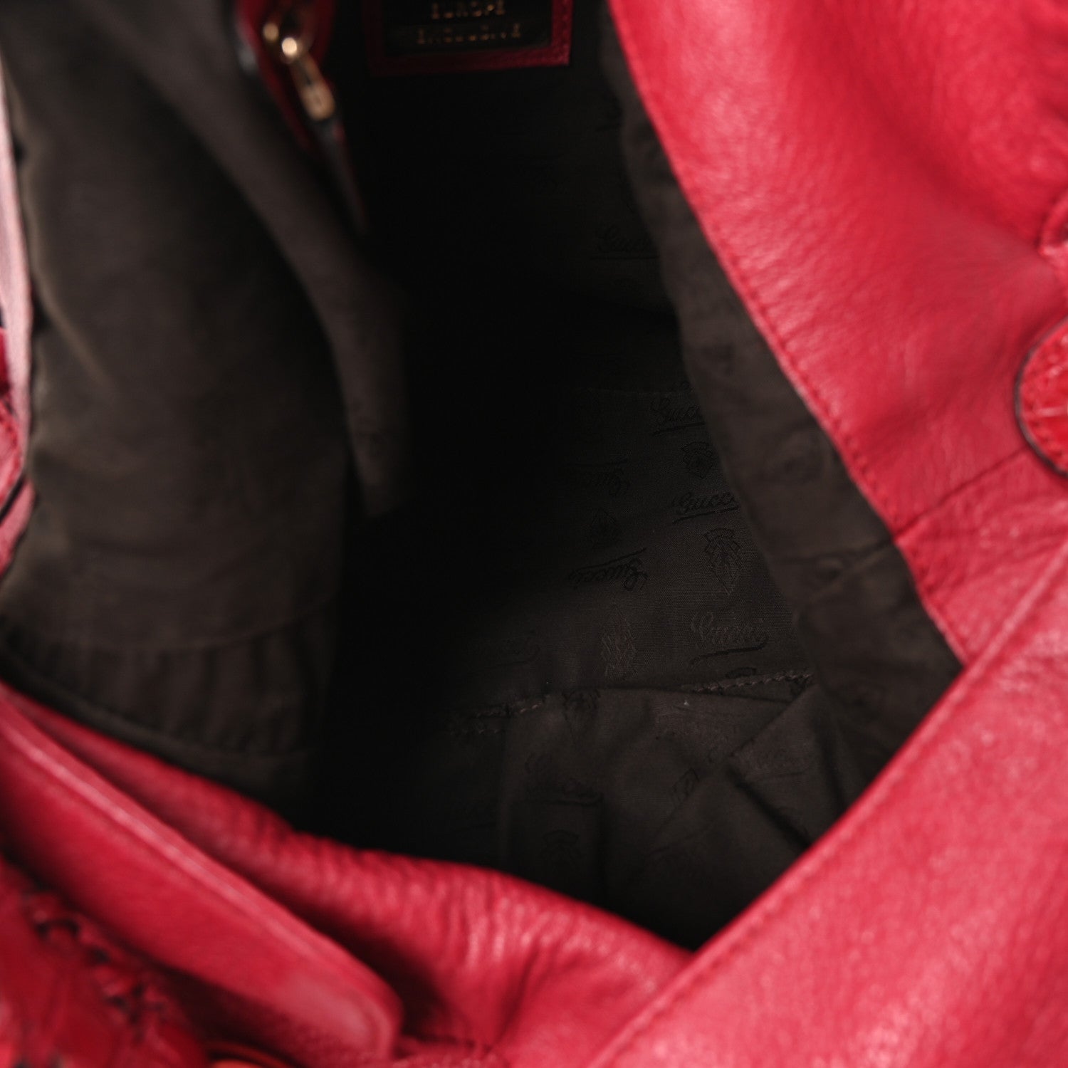 Pebbled Calfskin Medium G Wave Shoulder Bag Red
