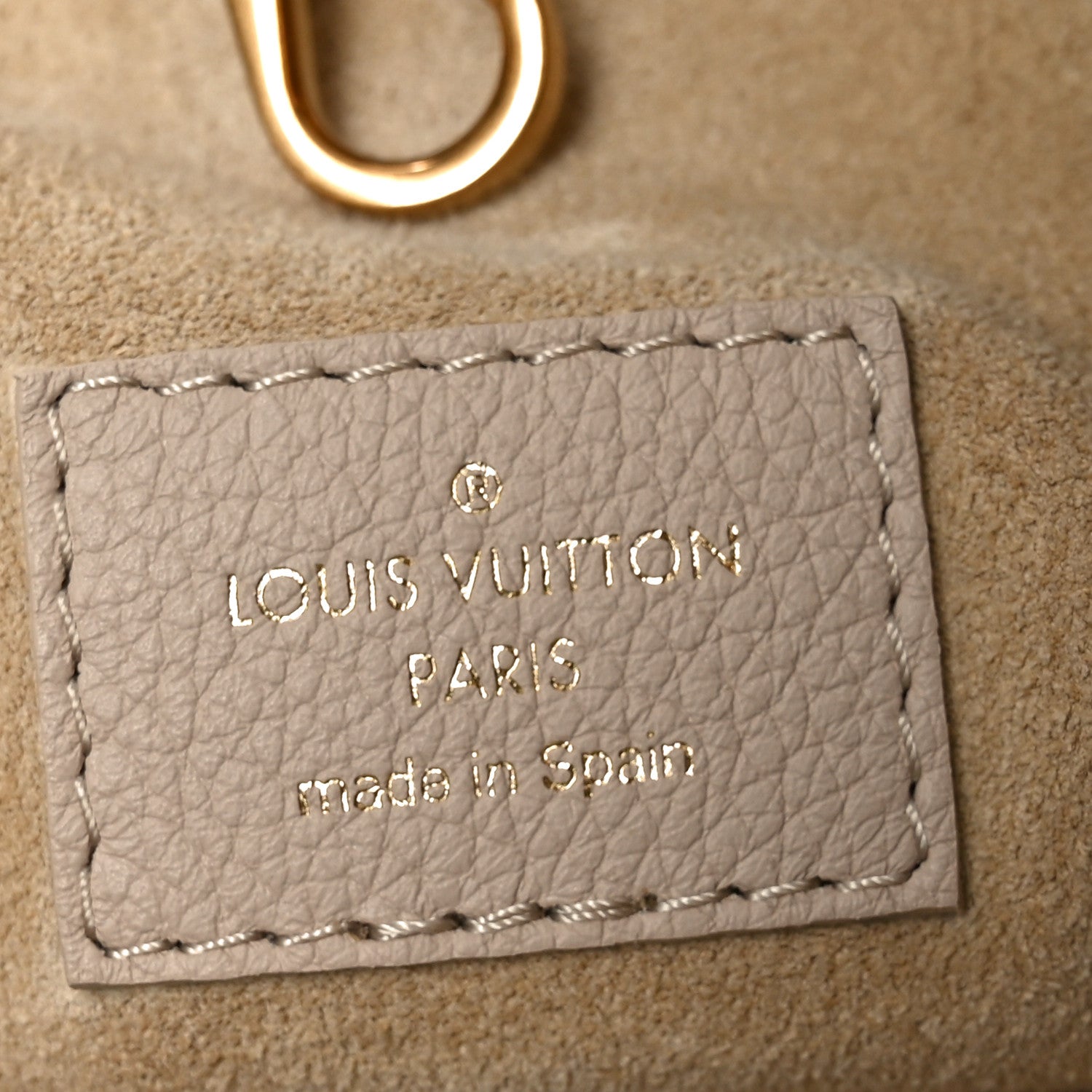 Grained Calfskin Low Key Hobo MM Limestone