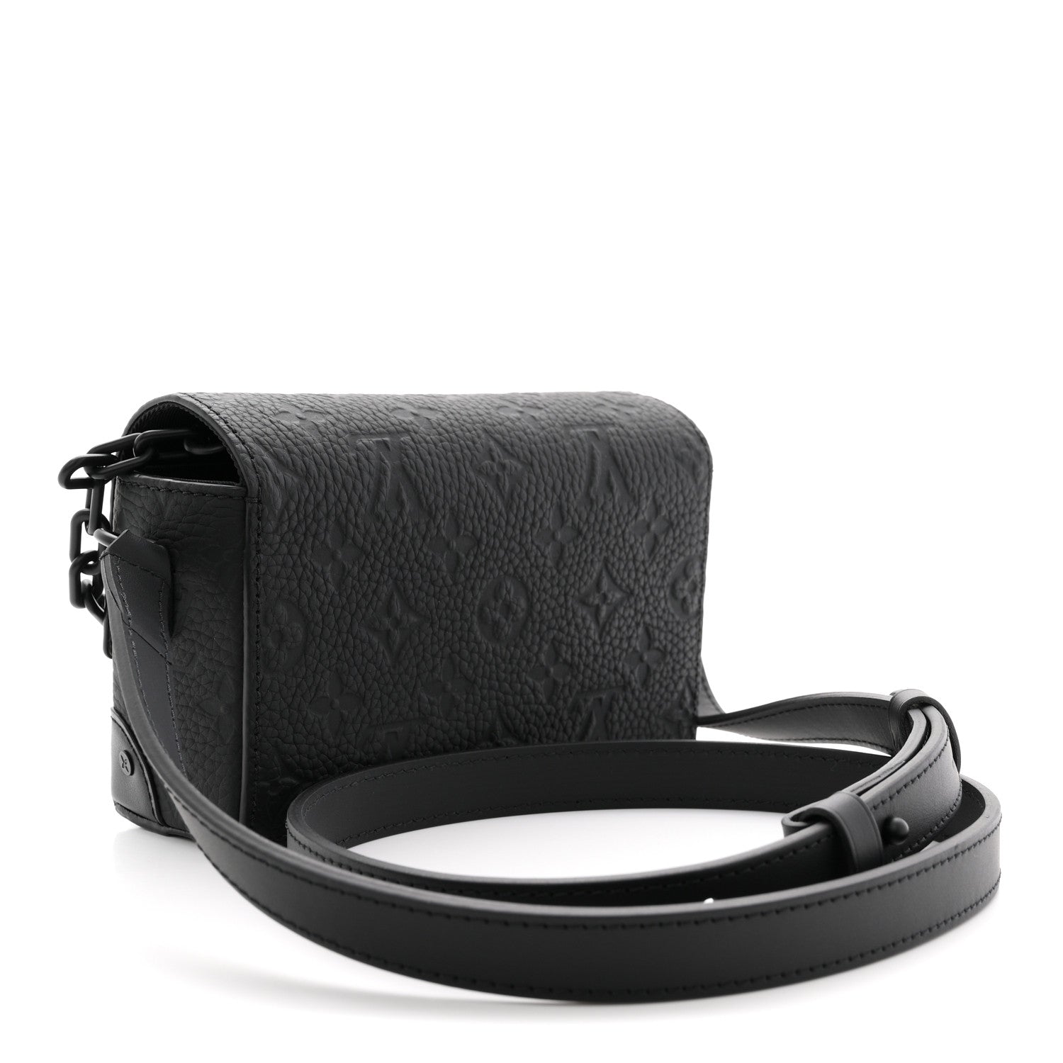 Taurillon Monogram Steamer Wearable Wallet Black