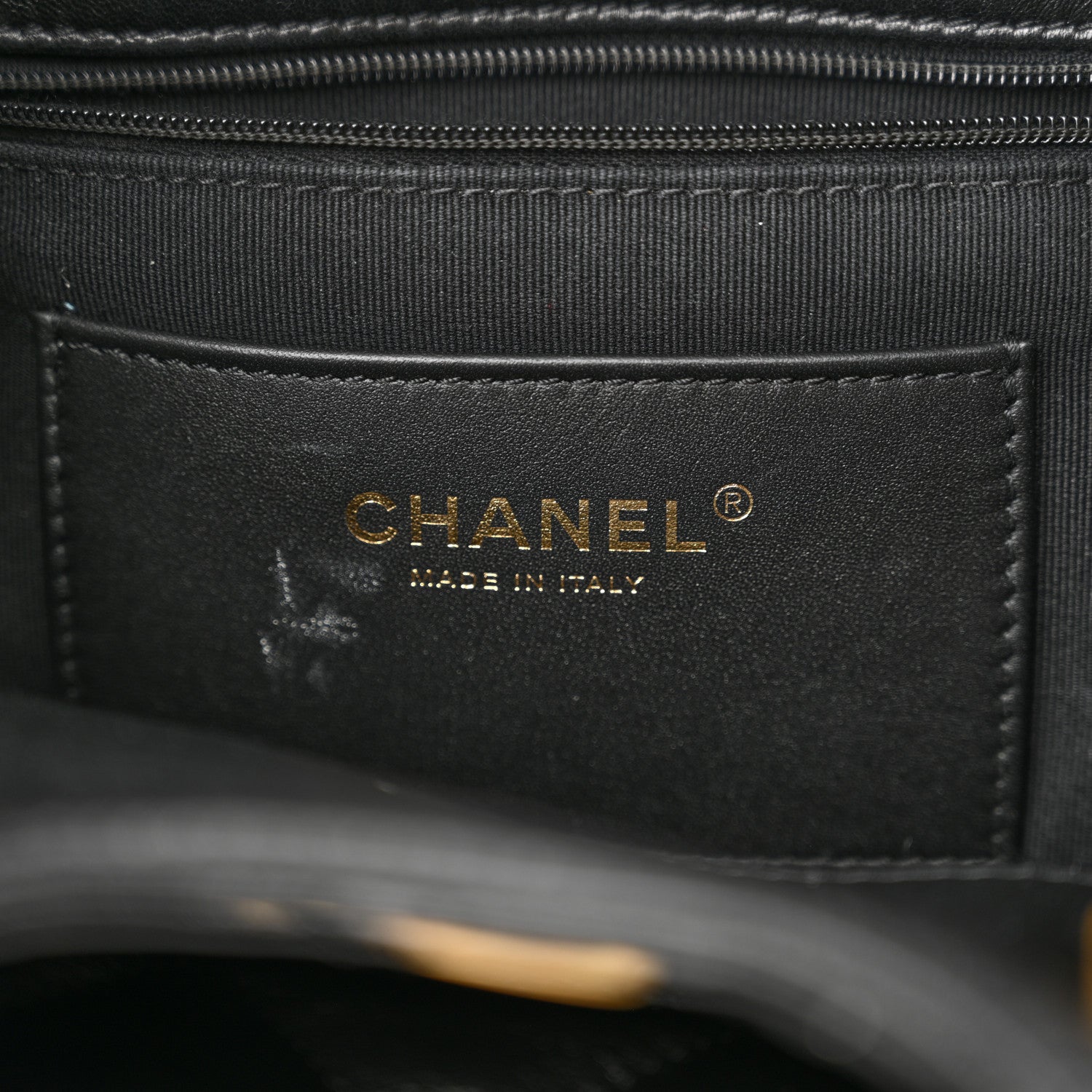 Shiny Lambskin Quilted CC Belt Shopping Bag Black