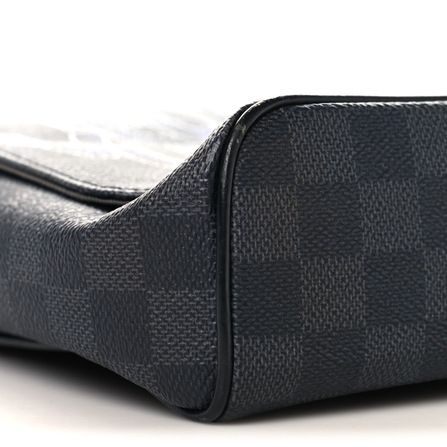 Damier Graphite Logo District PM Grey