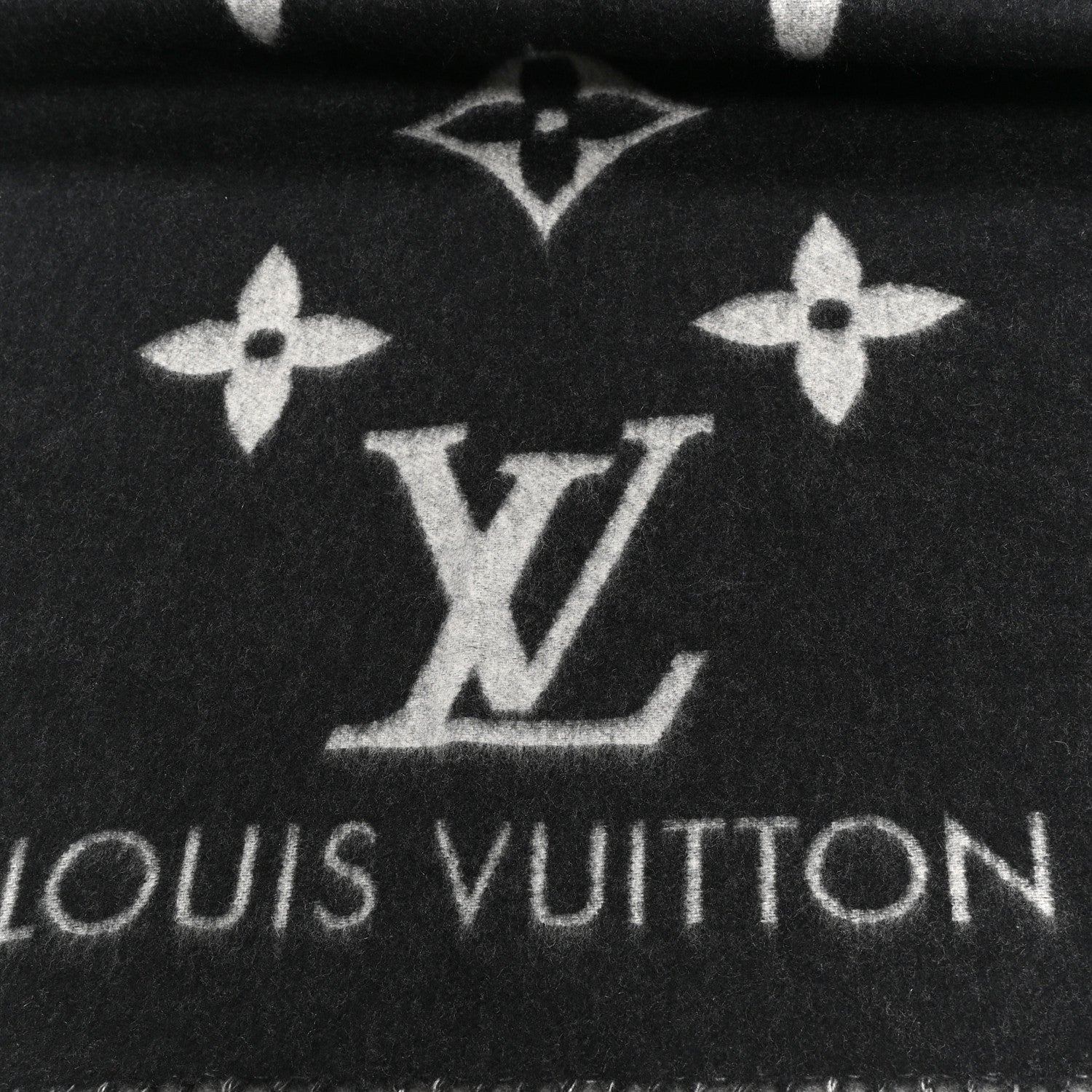 Cashmere Monogram Reykjavik Scarf Black