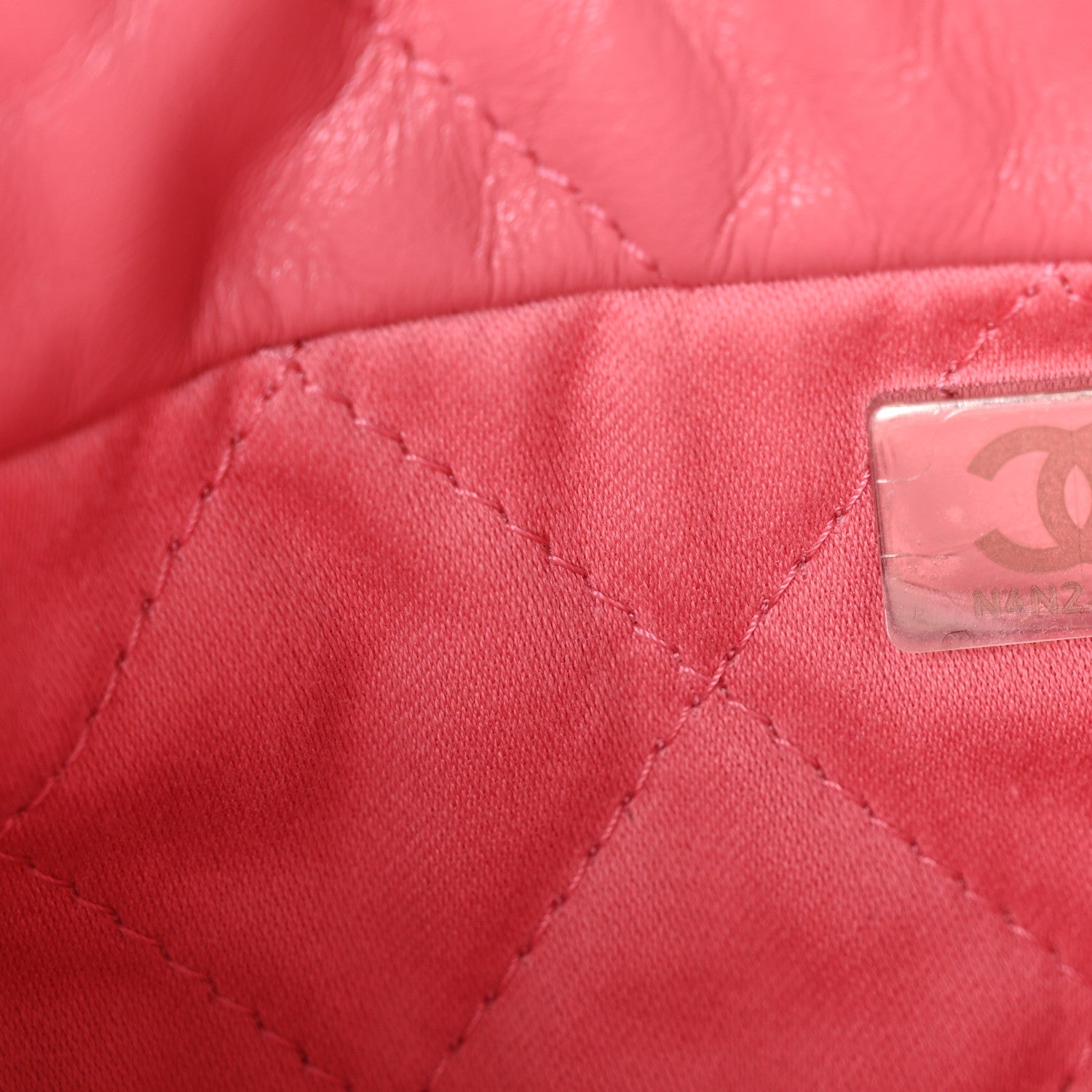 Shiny Calfskin Quilted Mini Chanel 22 Pink