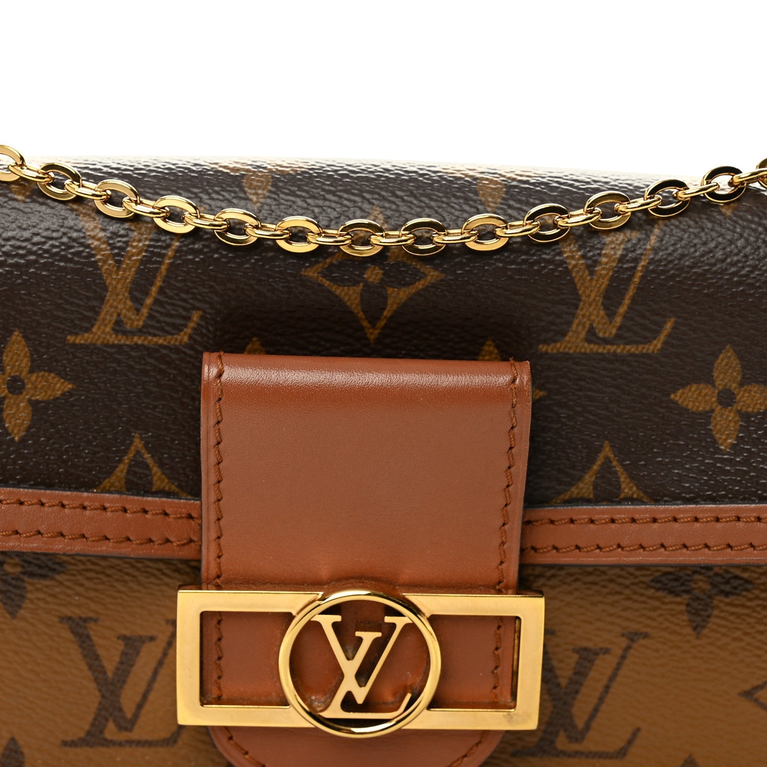 Reverse Monogram Dauphine Chain Wallet