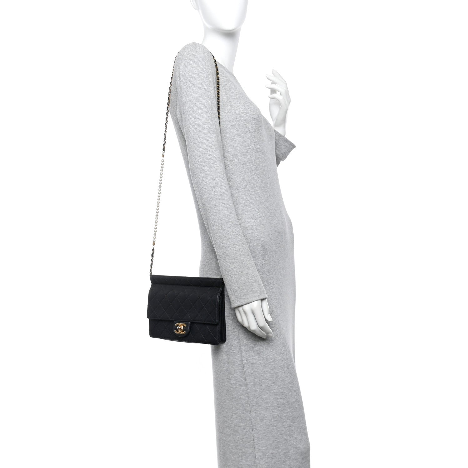 Goatskin Quilted Pearl Chain Flap Bag Black