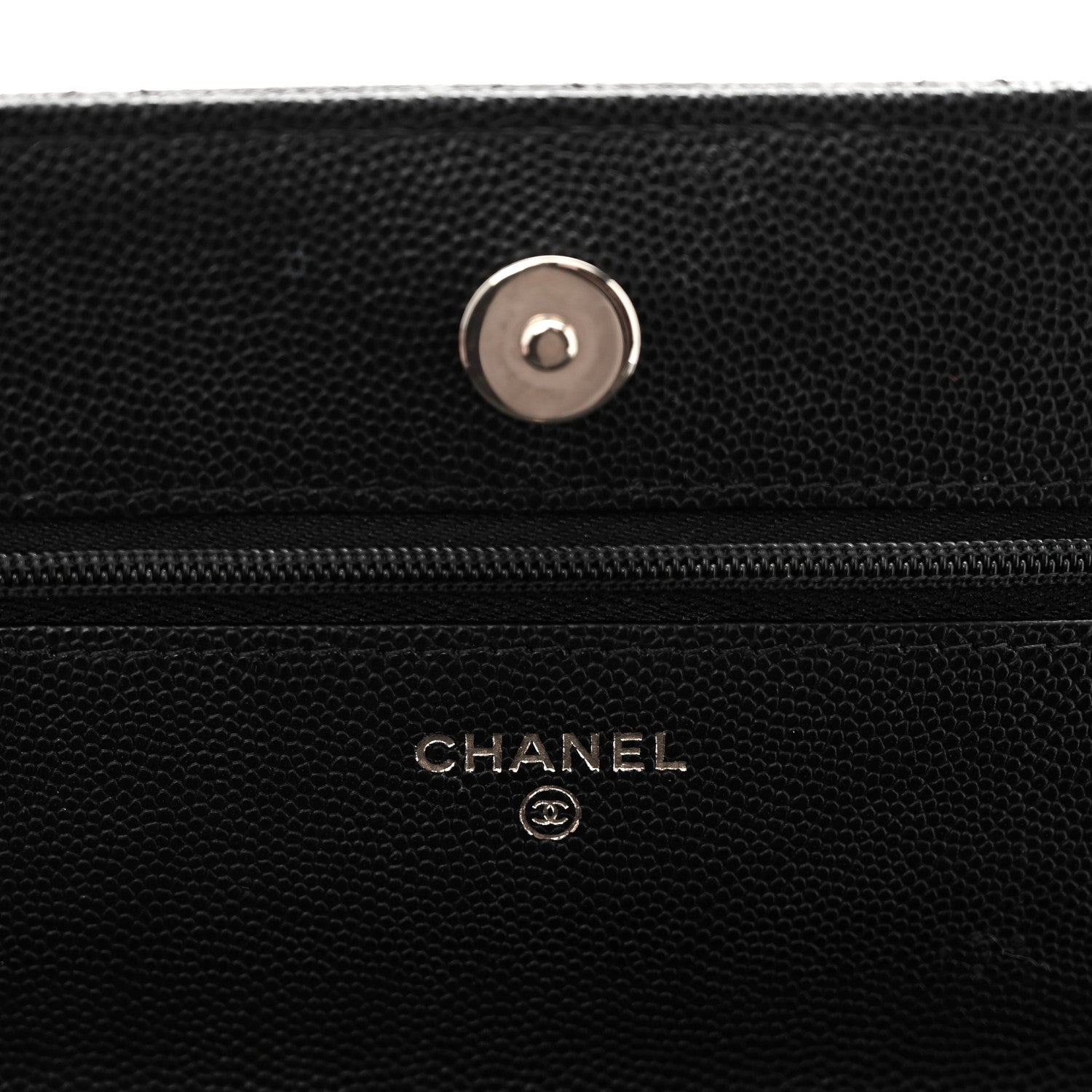 Caviar Quilted Striated CC Wallet On Chain WOC Black