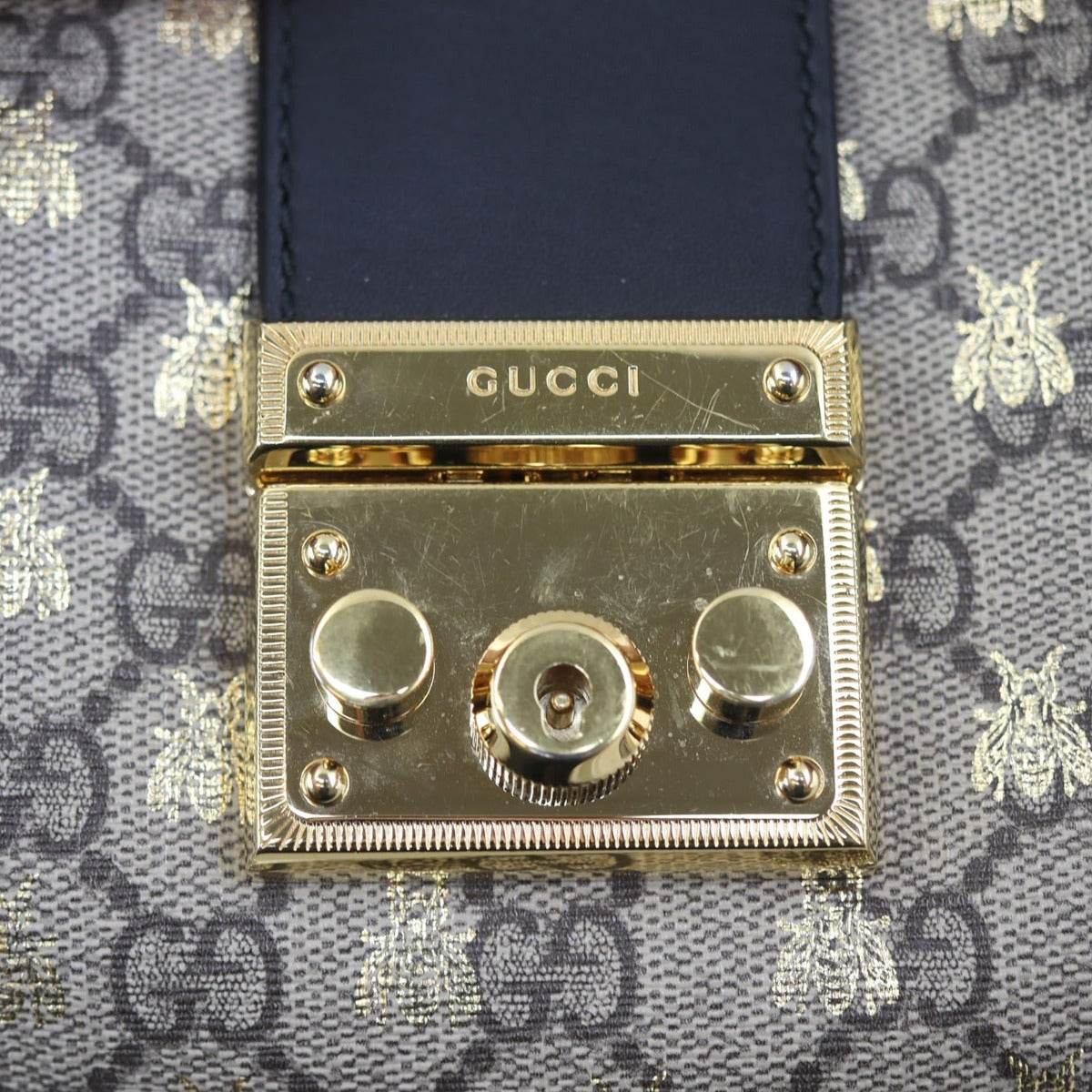 Gucci GG Supreme Bees Medium Padlock Tote