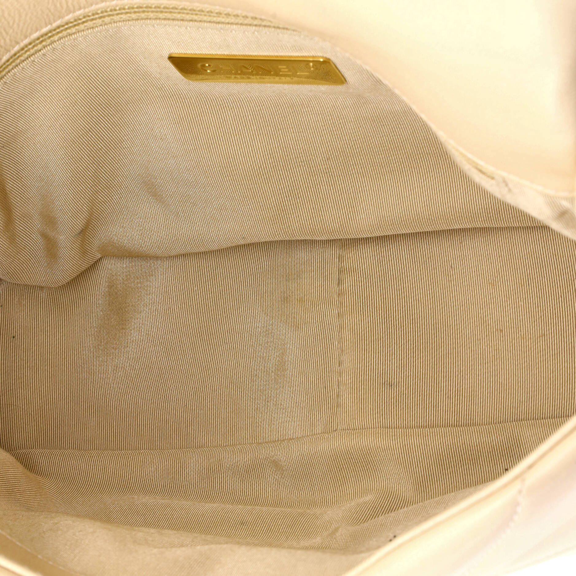 19 Flap Bag Quilted Leather Medium