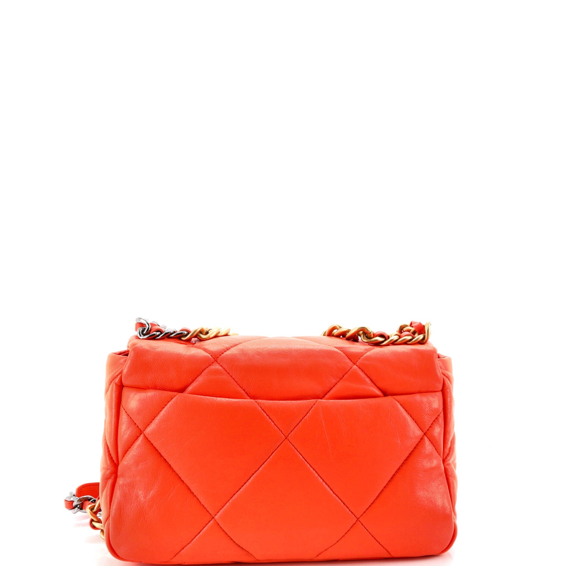 19 Flap Bag Quilted Leather Medium
