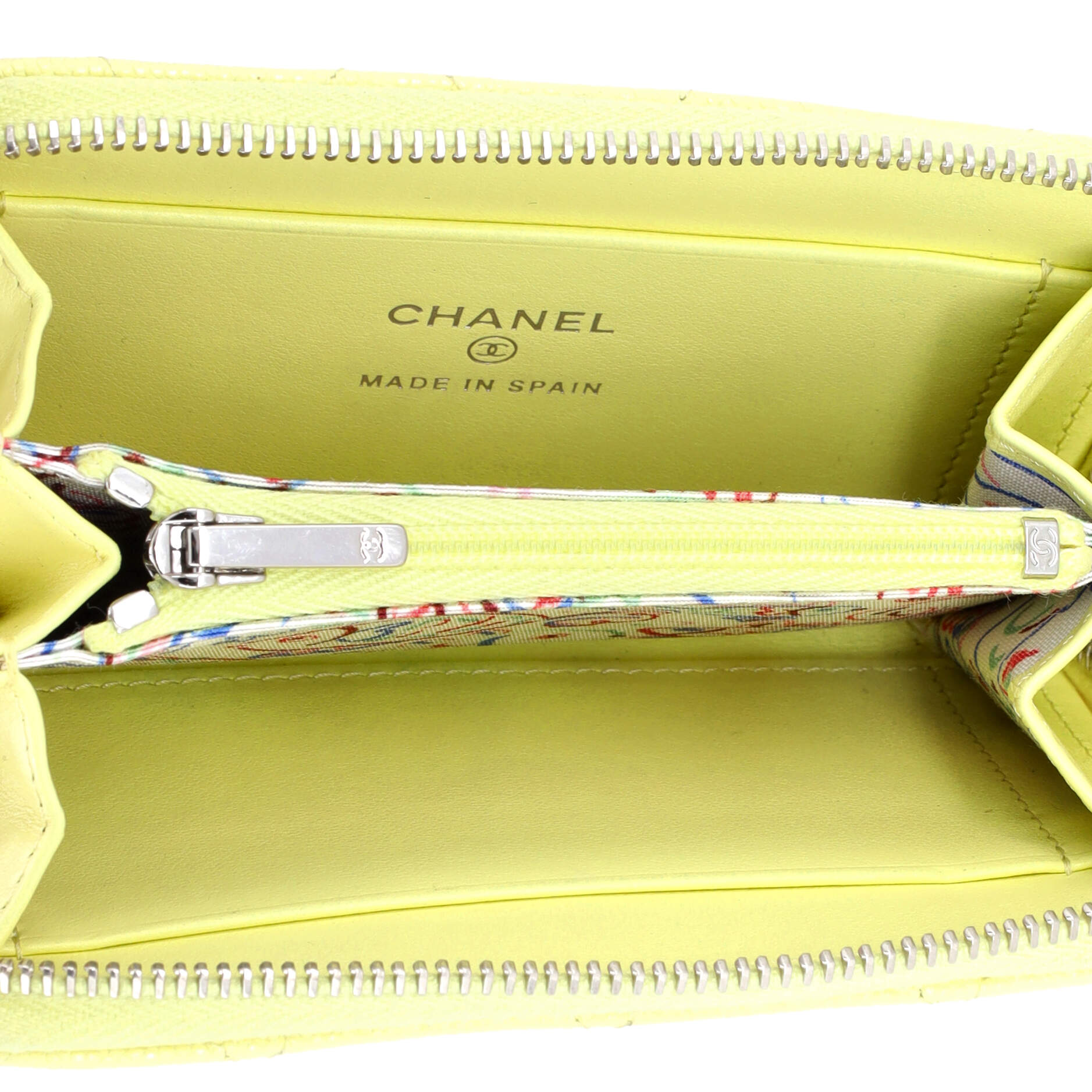 Textured CC Zip Coin Purse Quilted Caviar Small