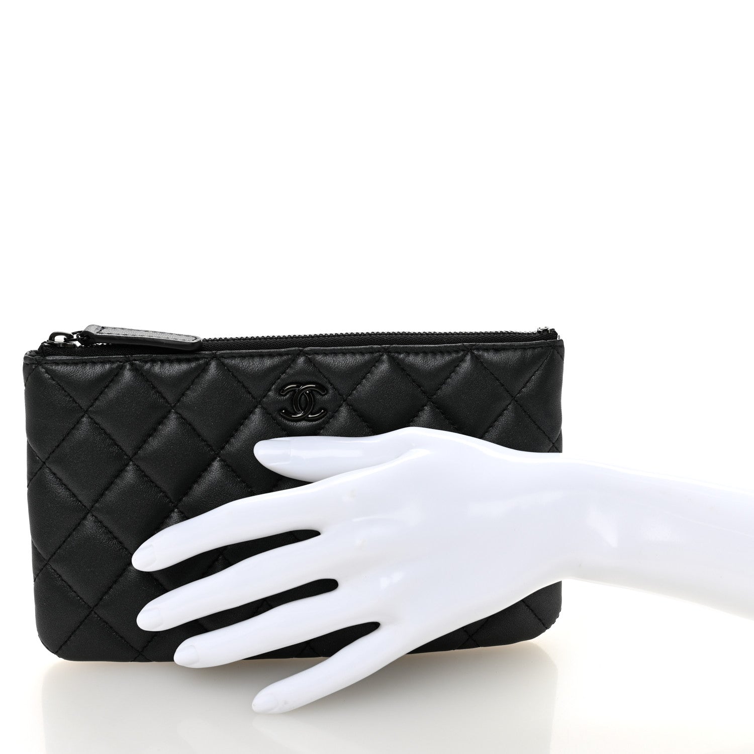 Pearly Lambskin Quilted Cosmetic Case So Black