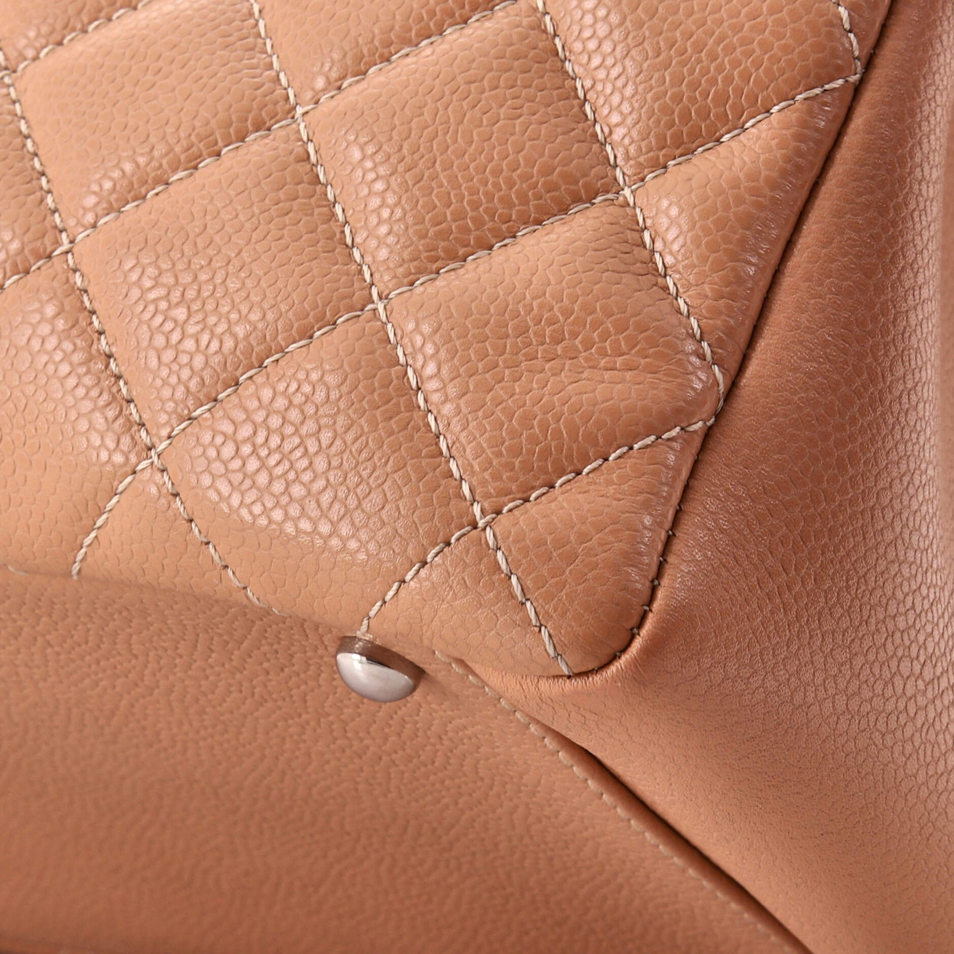 Grand Shopping Tote Quilted Caviar XL