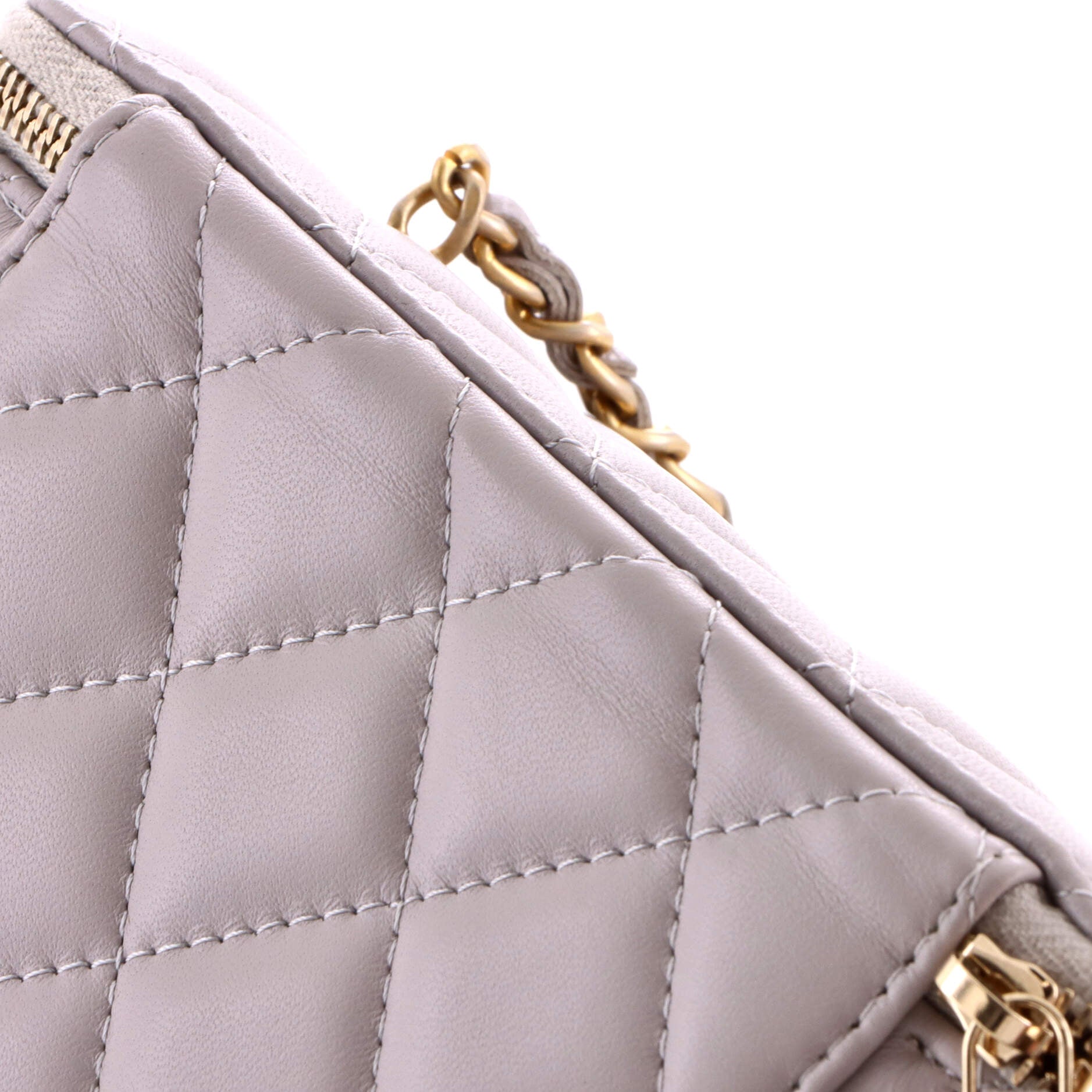 Pearl Crush Vanity Case with Chain Quilted Lambskin Small