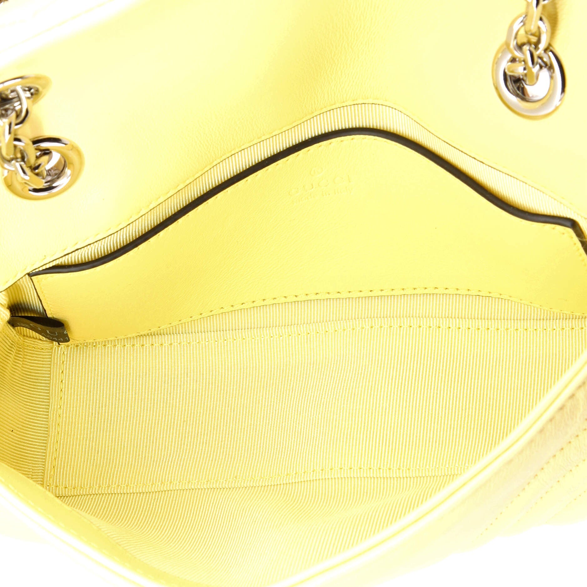 GG Marmont Flap Bag Matelasse Leather Small