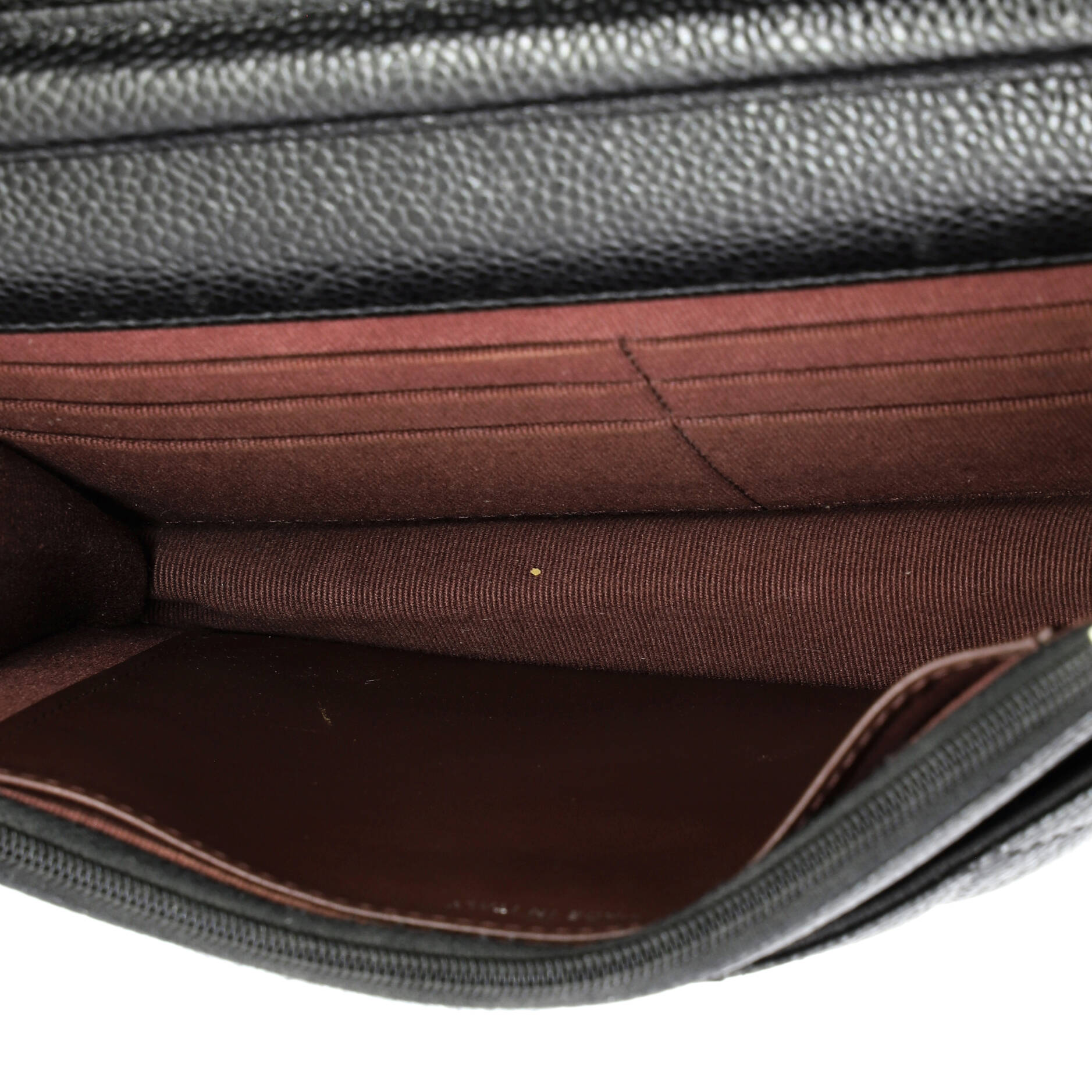 Wallet on Chain Quilted Caviar