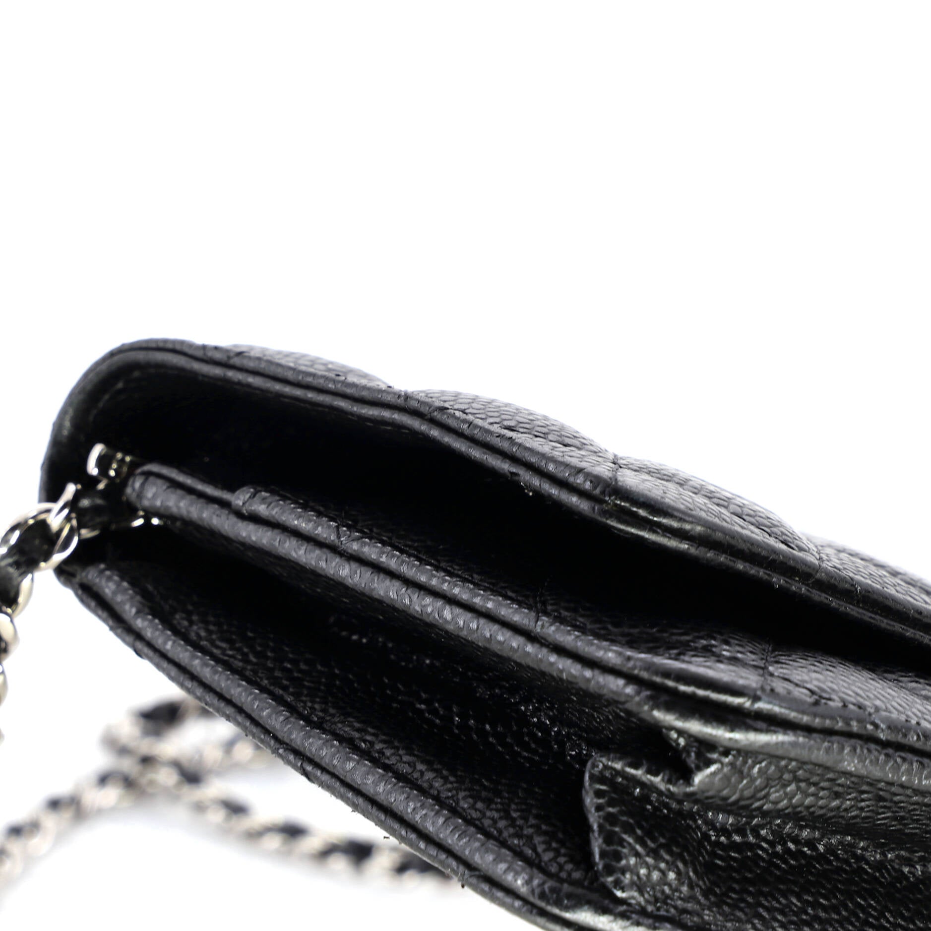 Wallet on Chain Quilted Caviar