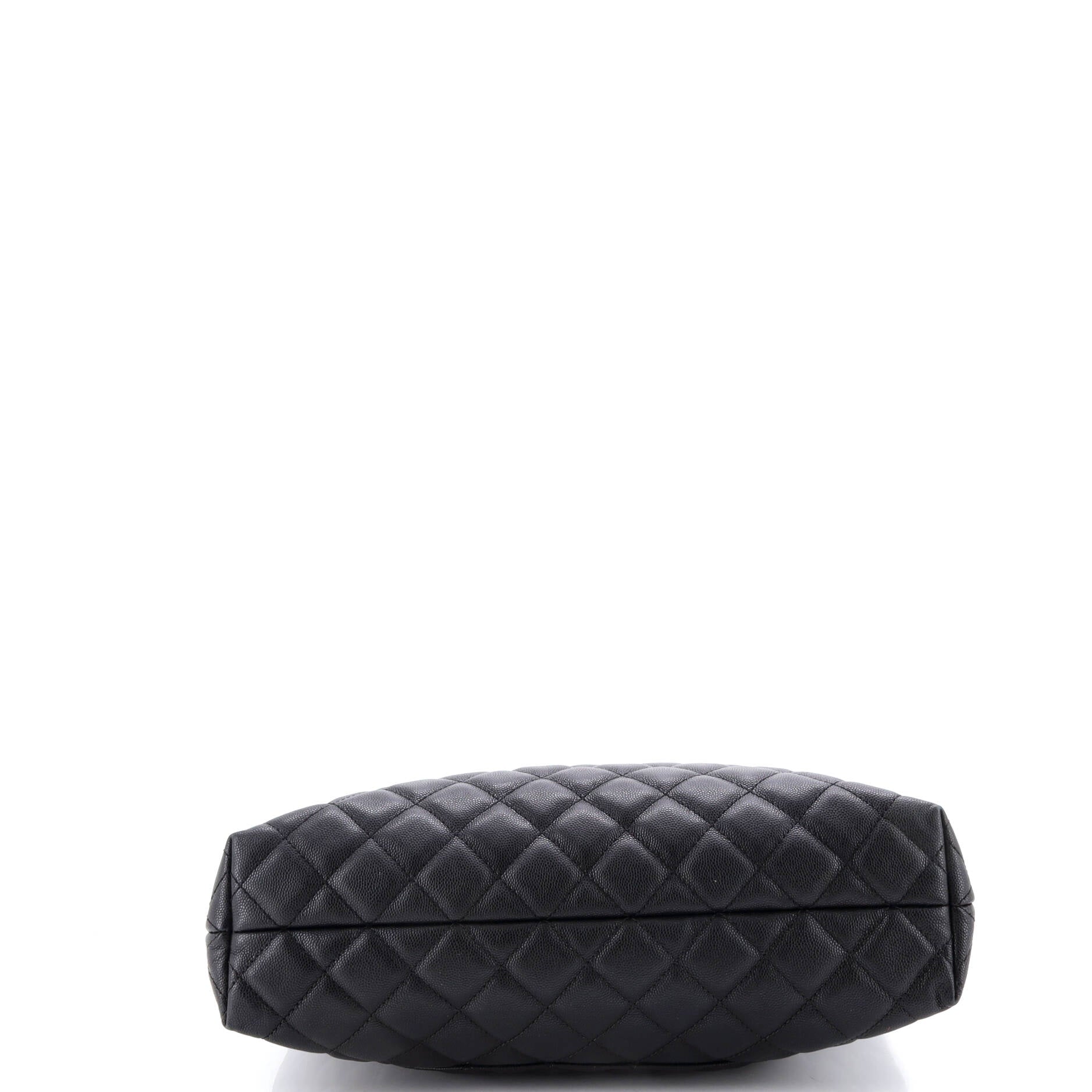 Urban Delight Chain Tote Quilted Caviar Large