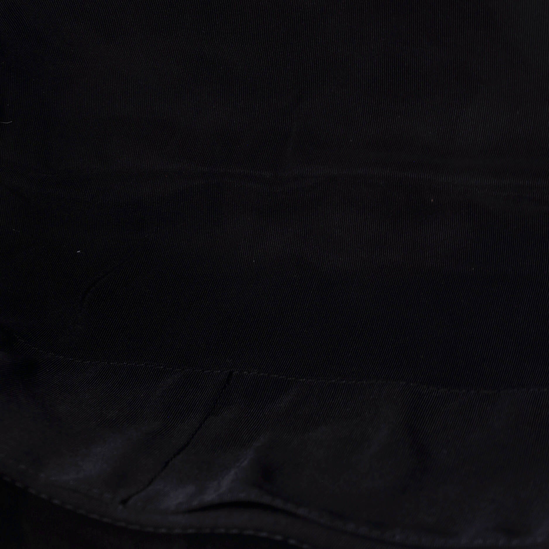 Urban Delight Chain Tote Quilted Caviar Large