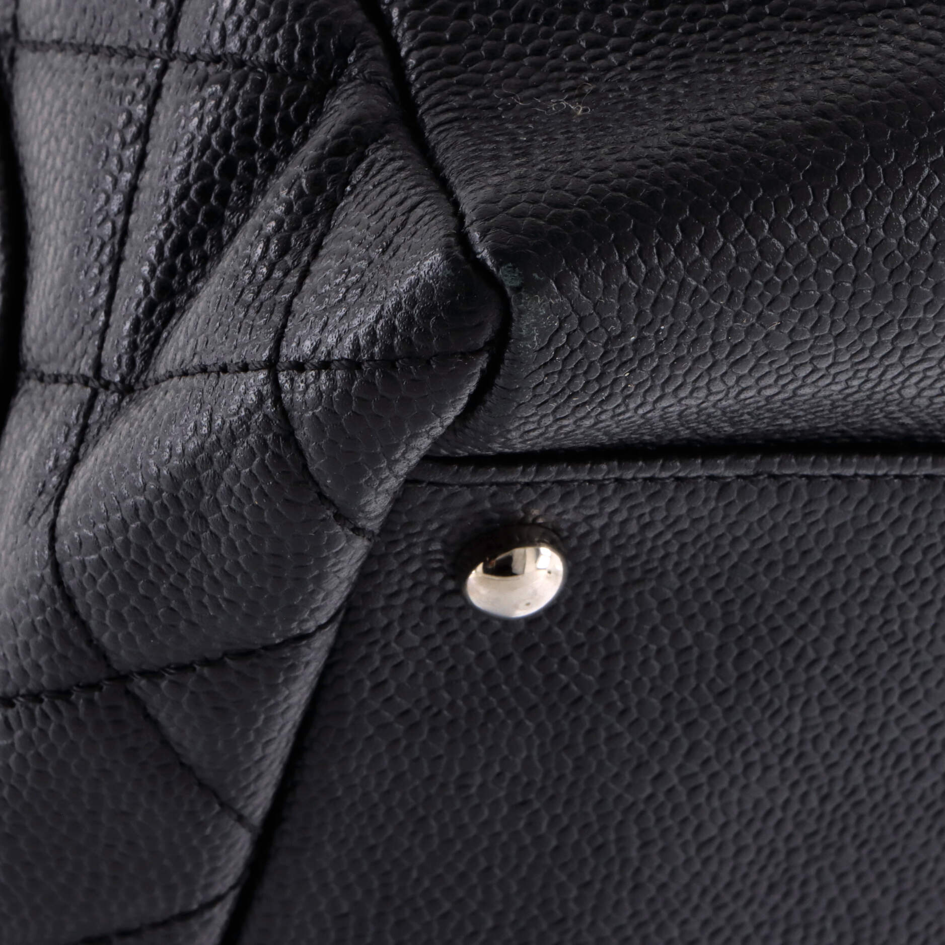 Grand Shopping Tote Quilted Caviar XL