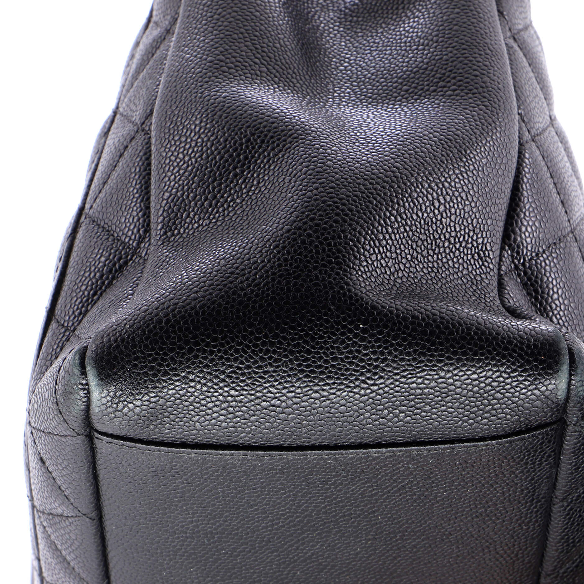 Grand Shopping Tote Quilted Caviar XL
