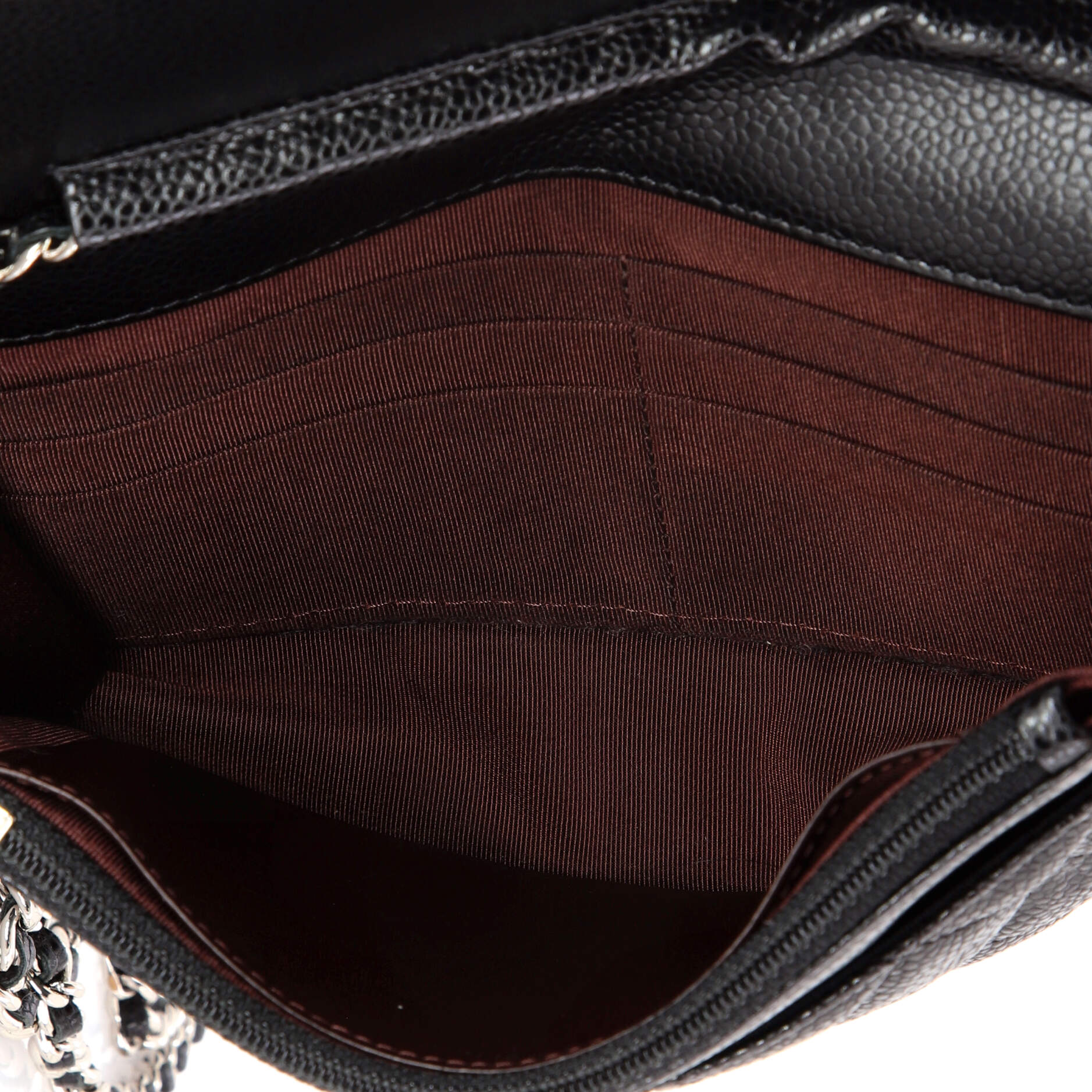 Wallet on Chain Quilted Caviar