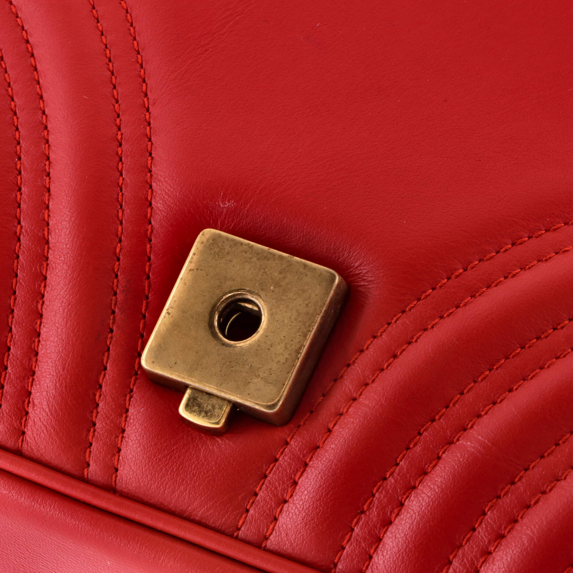GG Marmont Flap Bag Matelasse Leather Small